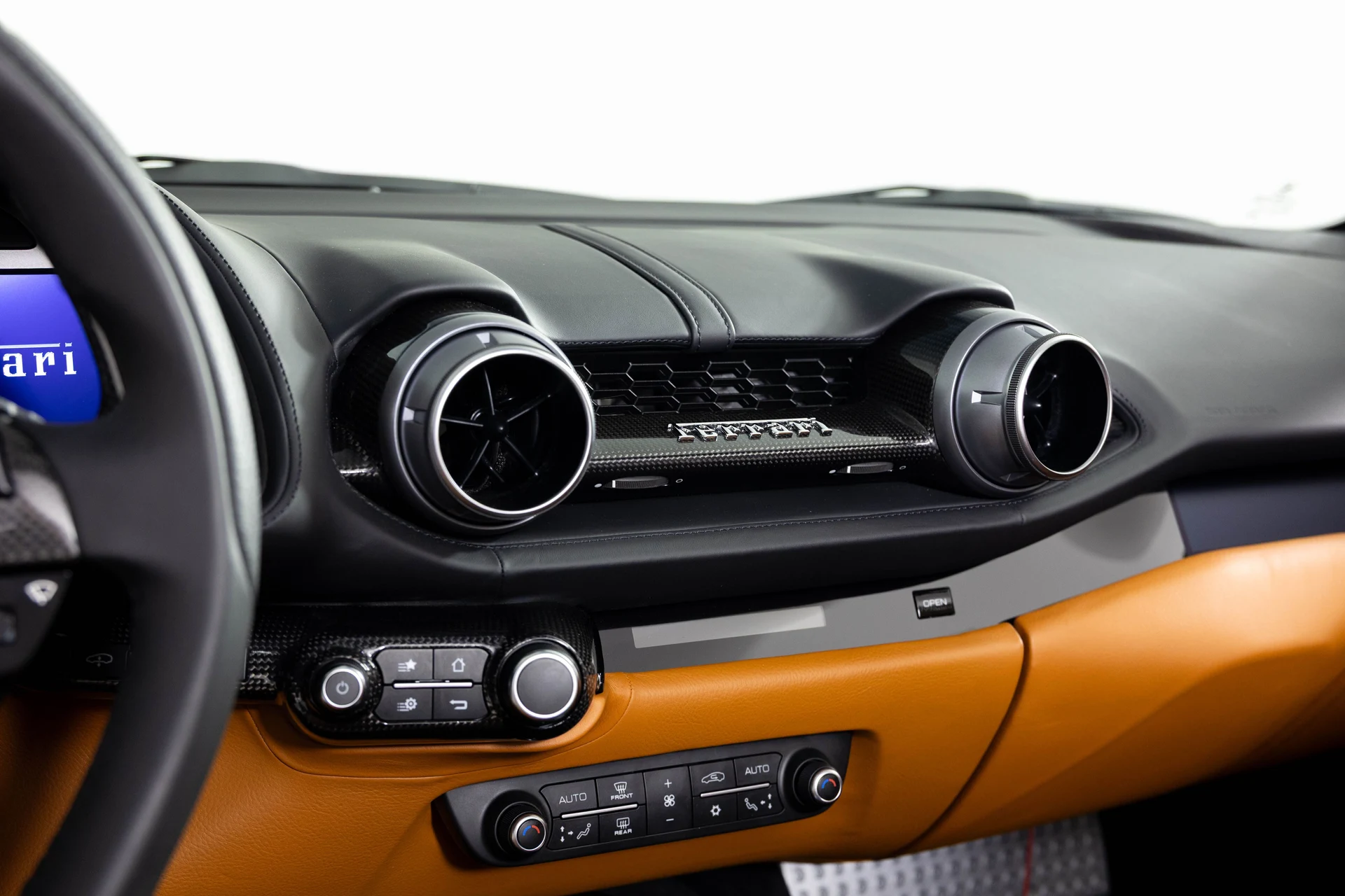 mph056_1227993147_ba92849220c3d1e44a10562fc3b3cf69_3c29367797