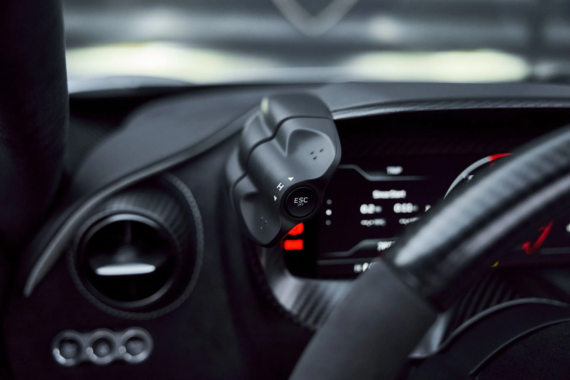 mph056_1239242353_Used_2024_Mc_Laren_750_S_1767753320_7a03ec978f