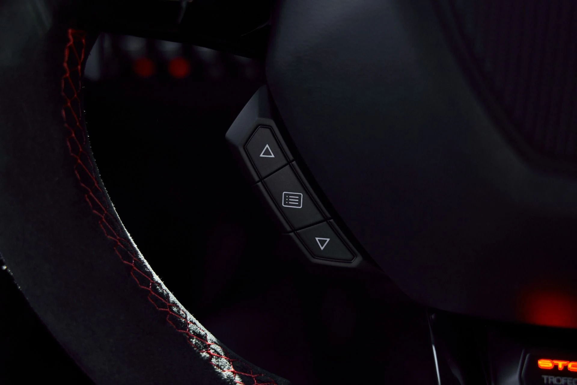 mph056_1283611260_Used_2023_Lamborghini_Huracan_STO_Base_1771381315_19f2f4b7e9