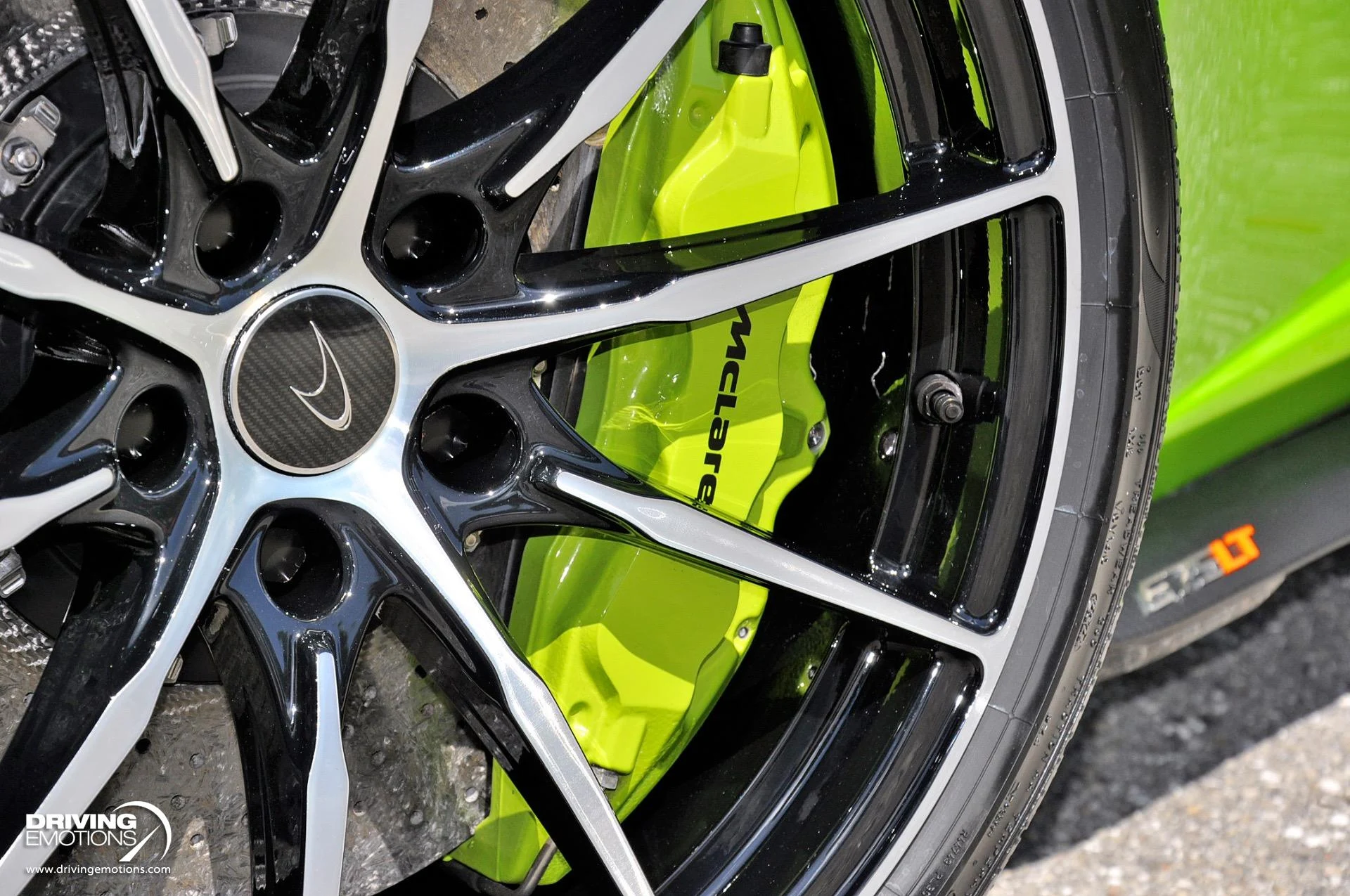 mph056_1288018940_855_p57_l_73f8e532b4