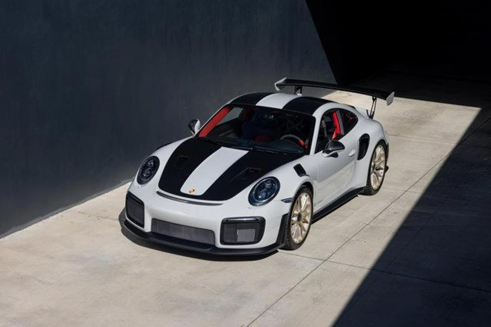 mph056_133001575_b_Cl_QL_7hjq_Xg_B_Elx_J_Gan_X_U_Mlgm_Y_5df8b51200