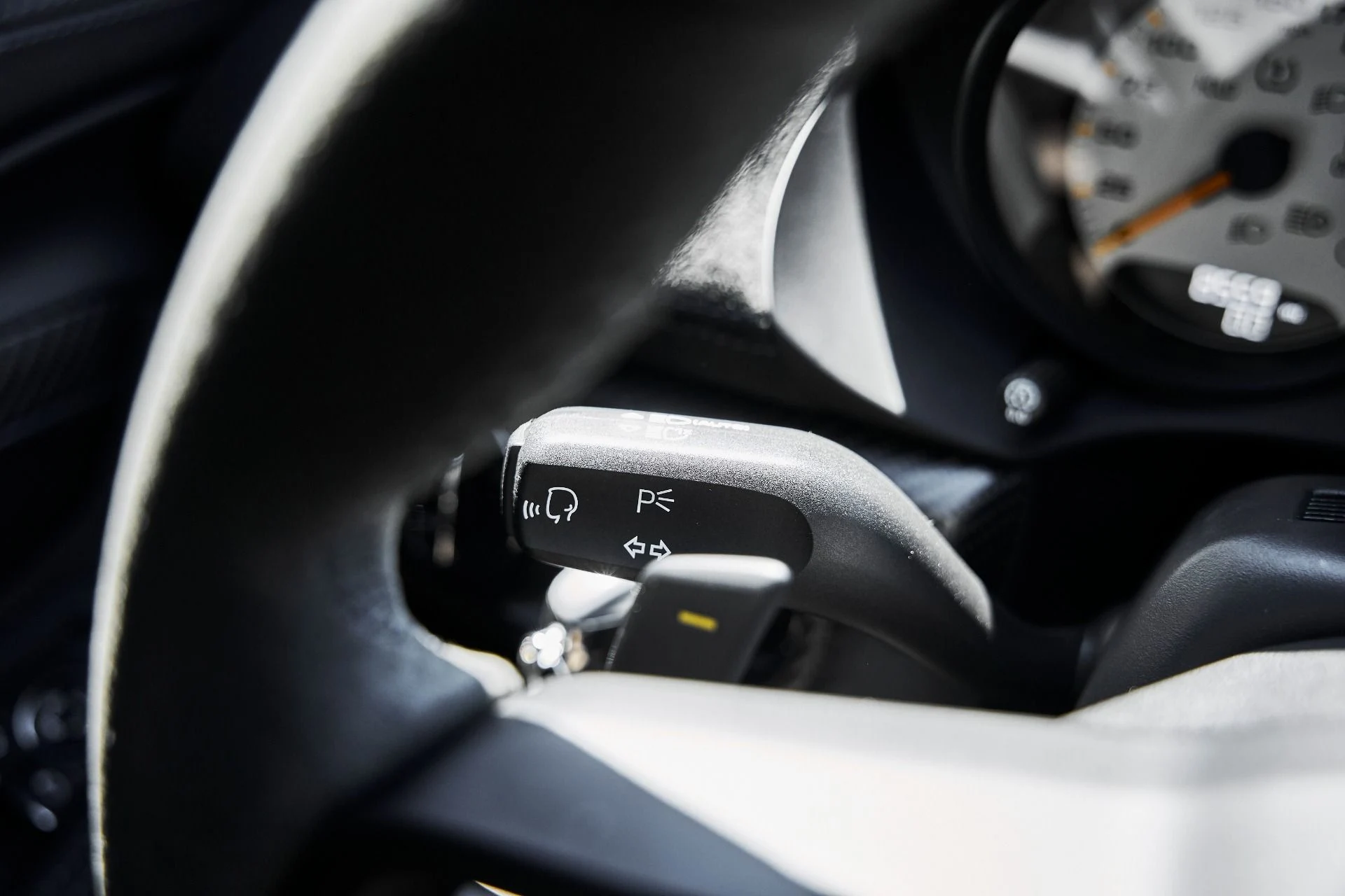 mph056_1340348345_Used_2023_Porsche_718_Cayman_GT_4_RS_1786209659_e713576a65