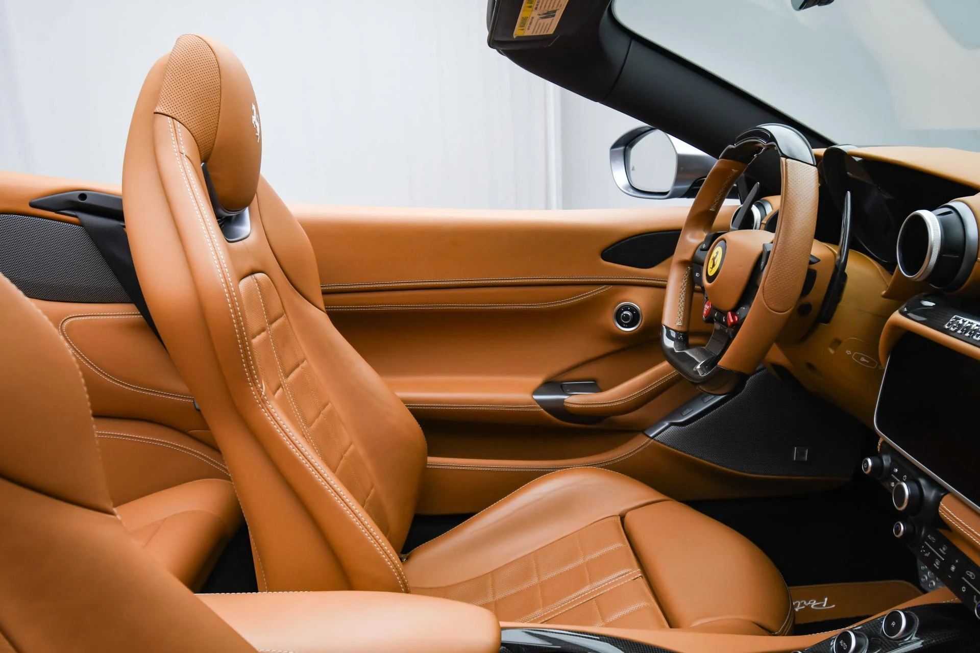 mph056_1351187435_Used_2021_Ferrari_Portofino_Convertible_1754553957_26bfd9bd85