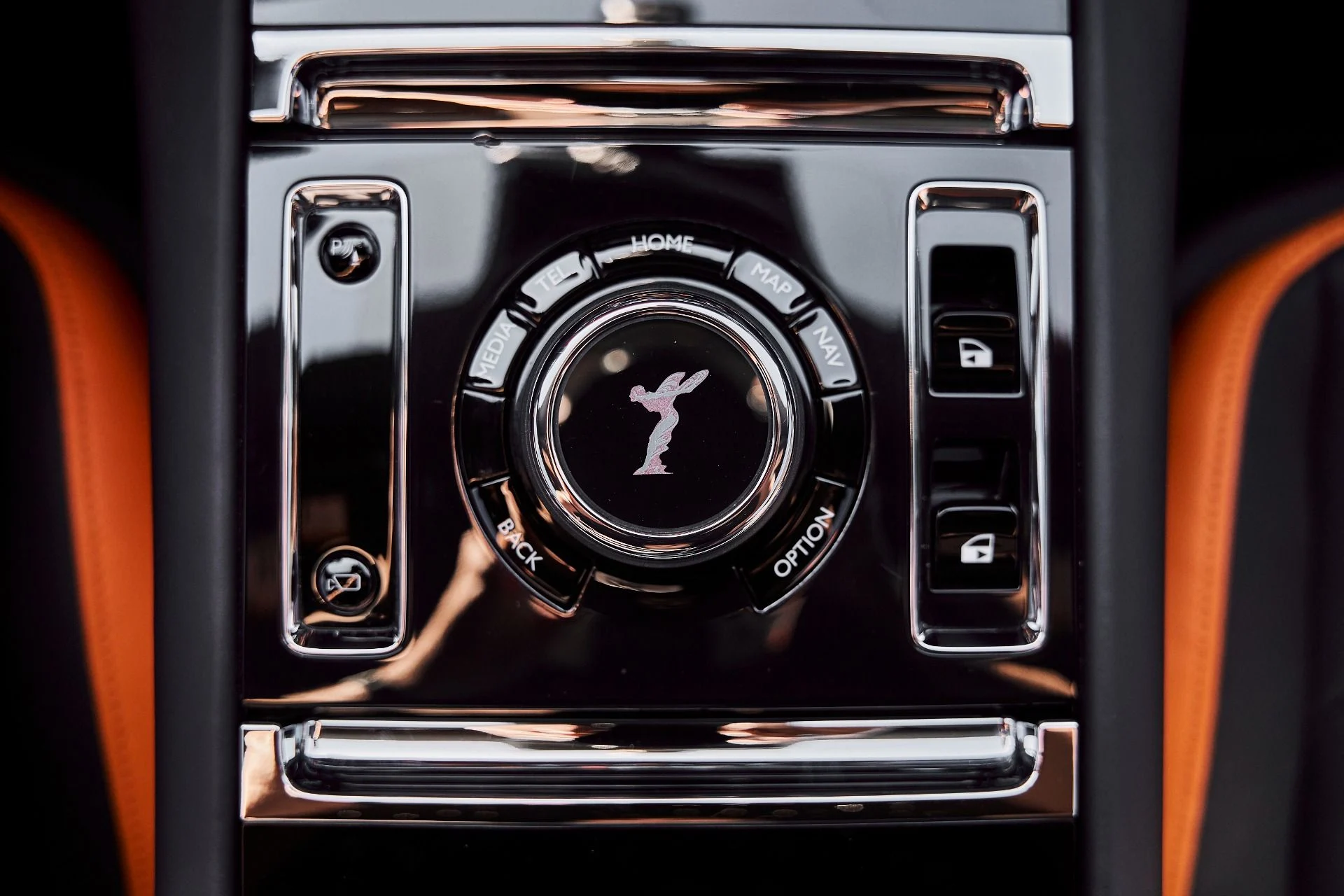 mph056_1388327673_Used_2025_Rolls_Royce_Spectre_Base_1775246571_70782b8083