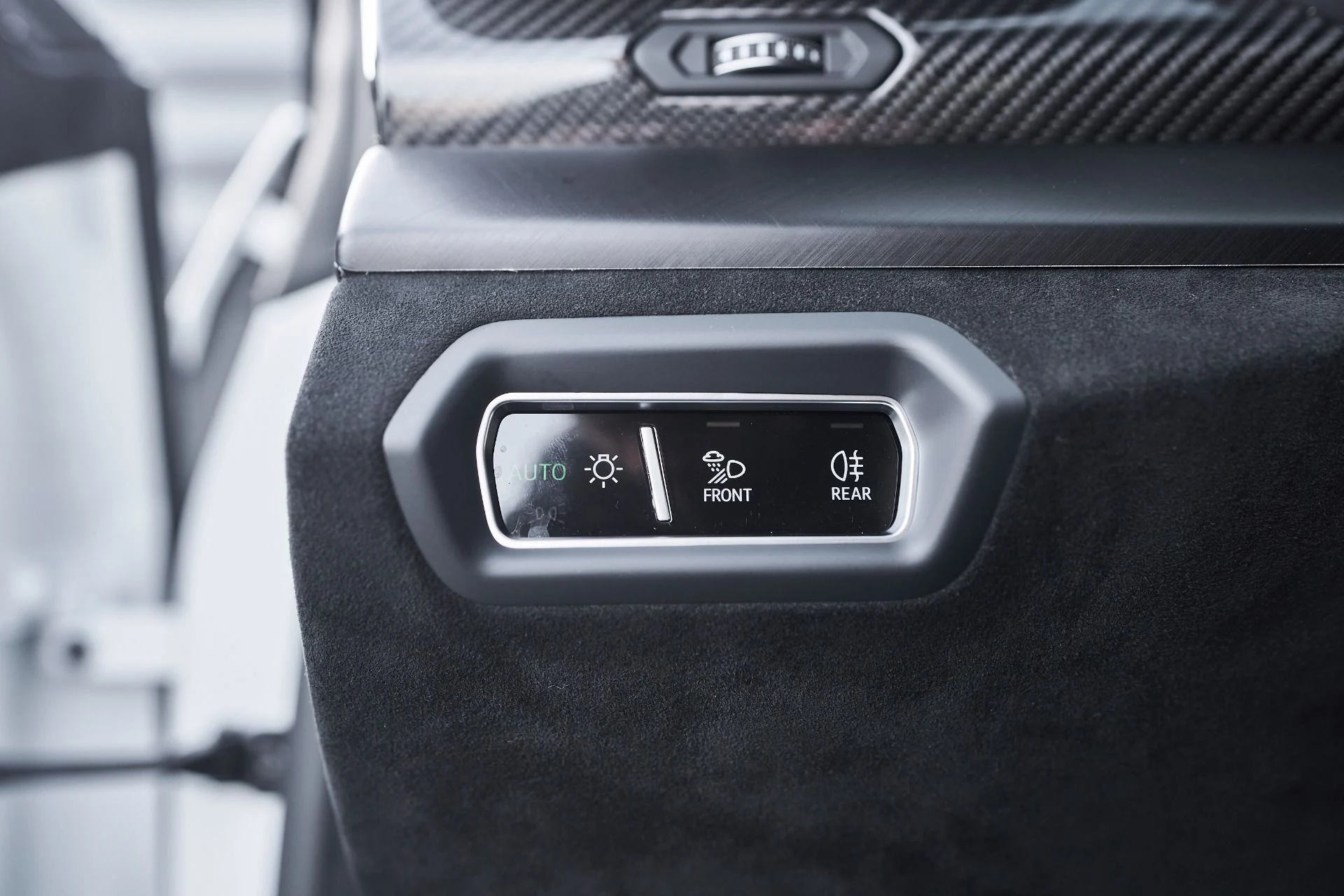 mph056_1400238239_Used_2024_Lamborghini_Urus_Performante_1764730748_c7bd554003