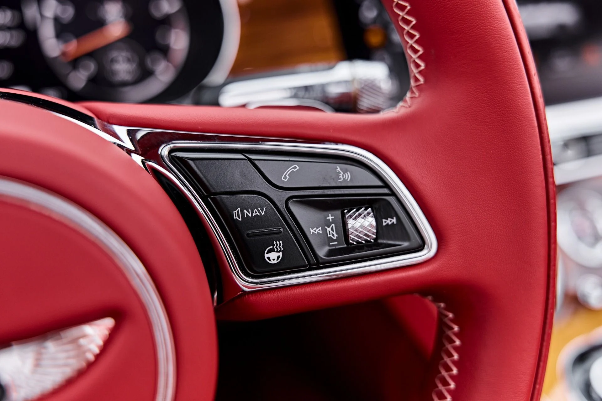 mph056_1404207399_Used_2023_Bentley_Continental_GT_V8_1789625261_c081414e2a