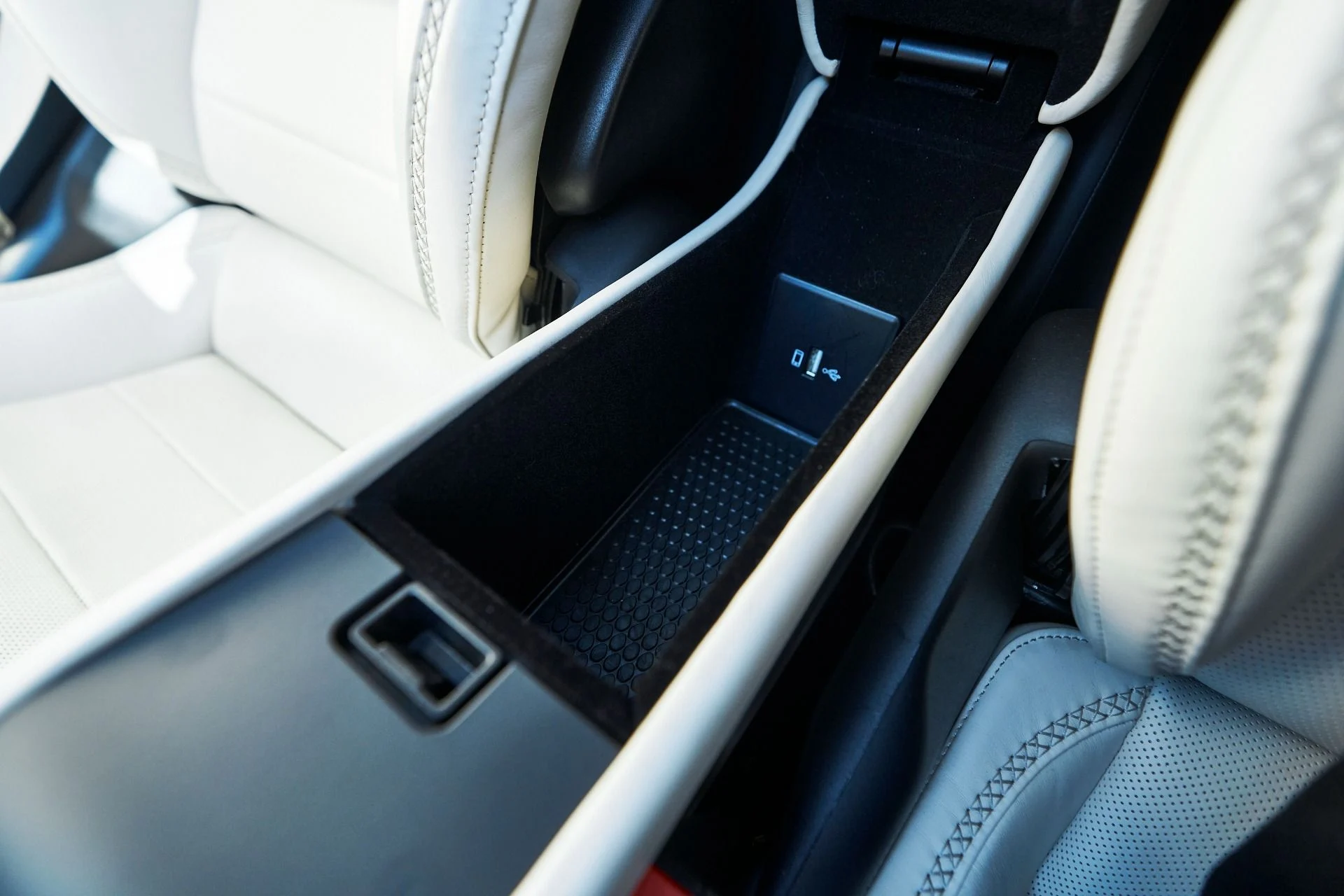 mph056_1411359810_Used_2022_Mc_Laren_GT_Base_1765245112_27a3cf3a43