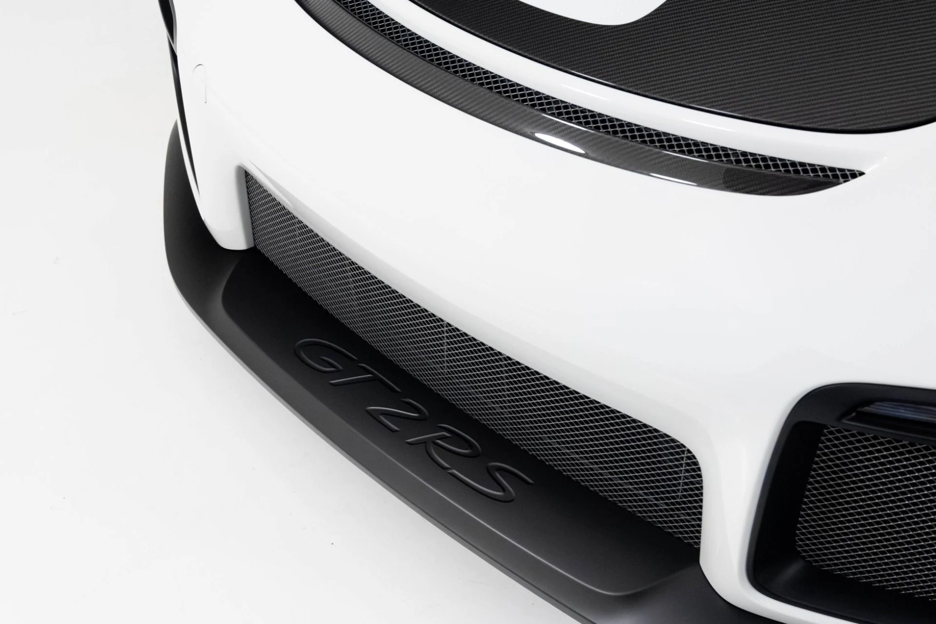 mph056_1417417060_Used_2018_Porsche_911_GT_2_RS_1763508422_733ea0950a