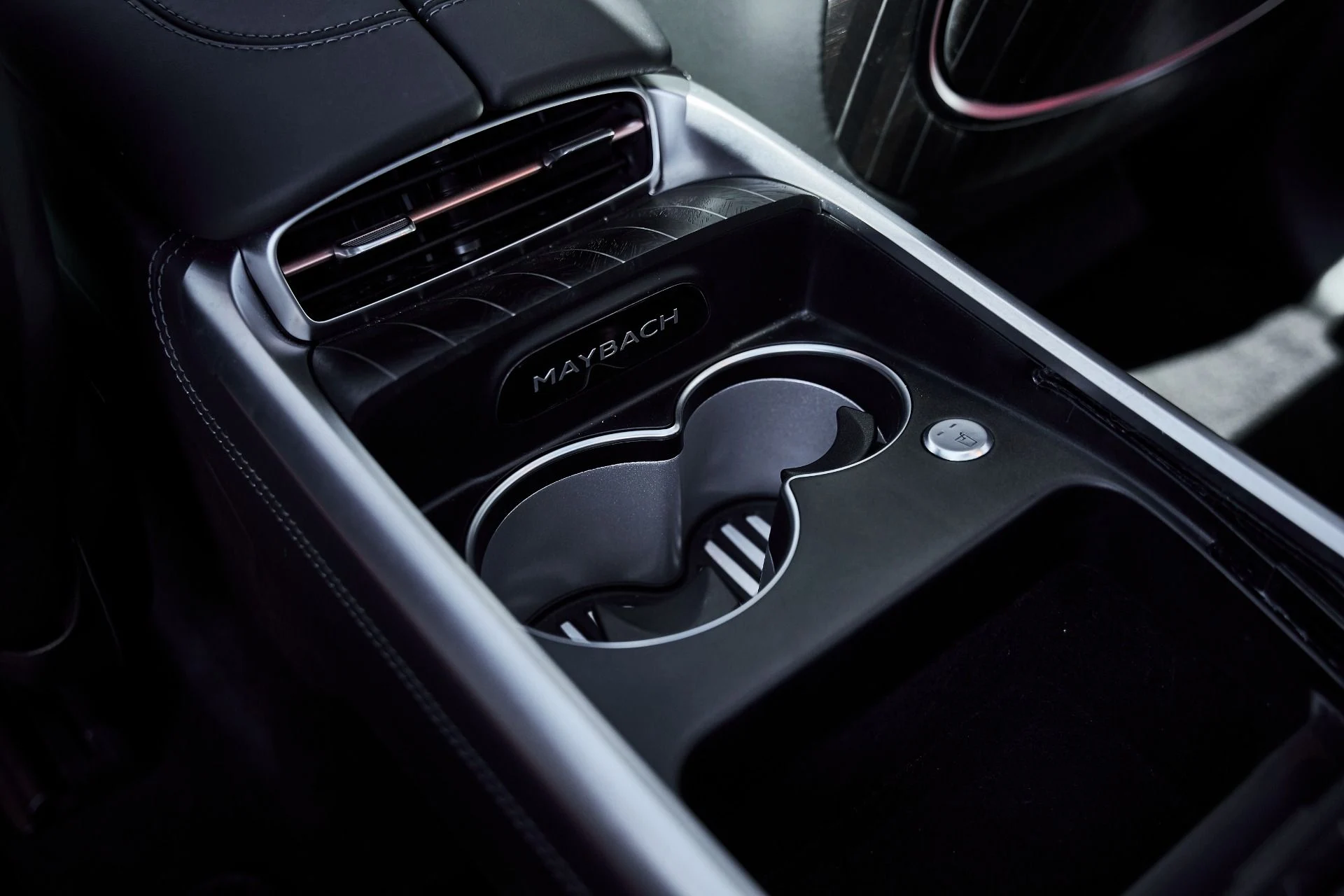 mph056_1418375655_Used_2024_Mercedes_Benz_EQS_Maybach_EQS_680_1775326083_68ac6a01ae