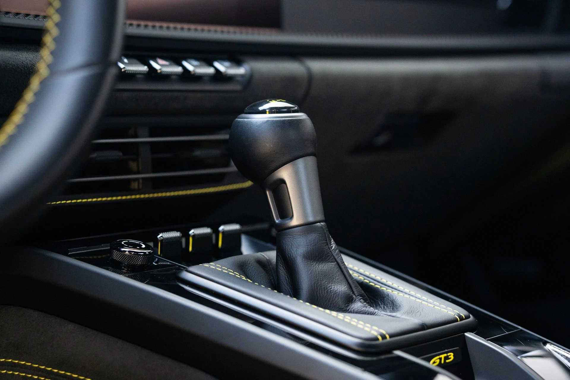 mph056_1424675855_Used_2023_Porsche_911_GT_3_1777402484_70f8f9c850