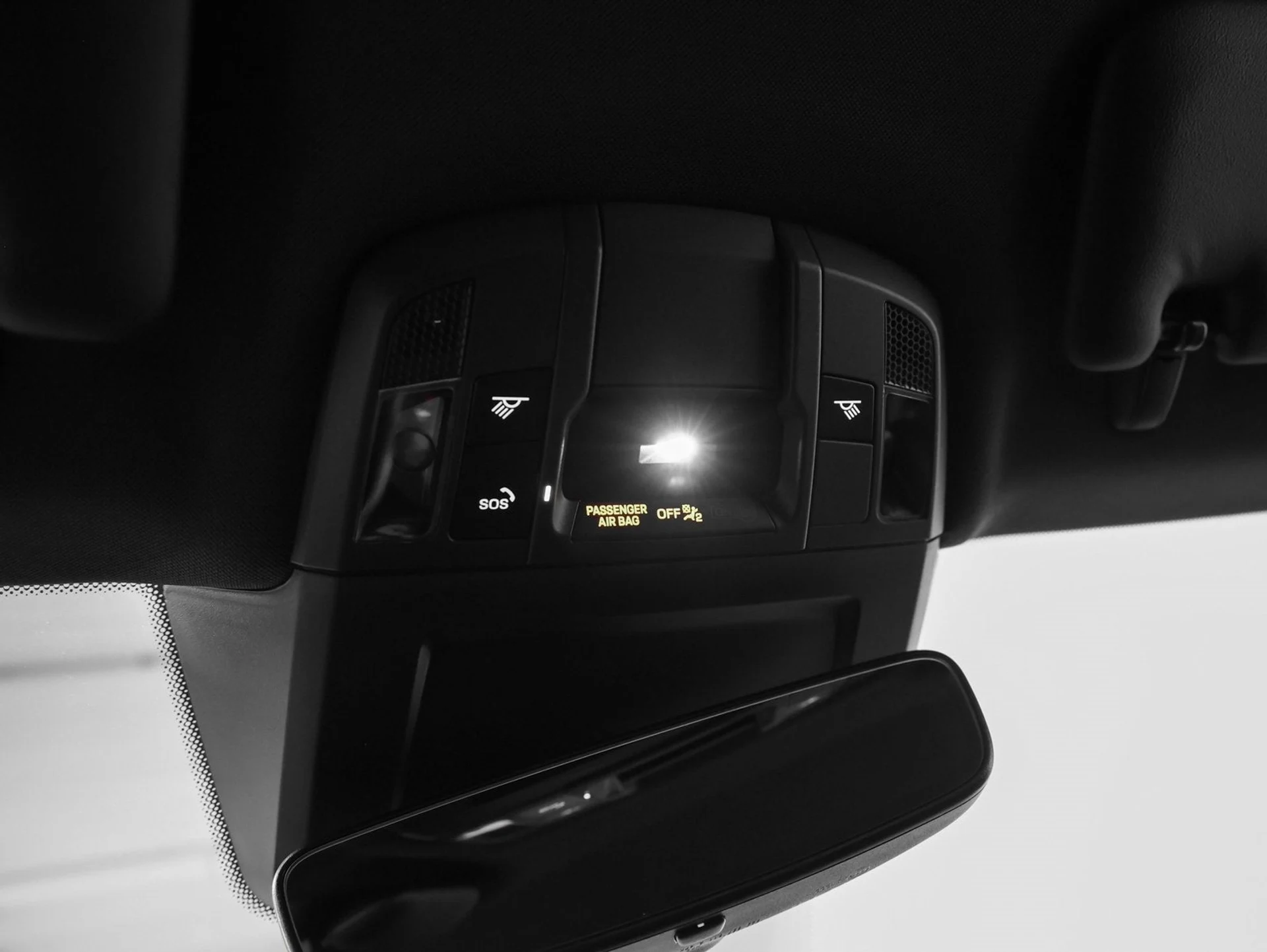 mph056_143893982_57_a524f28277