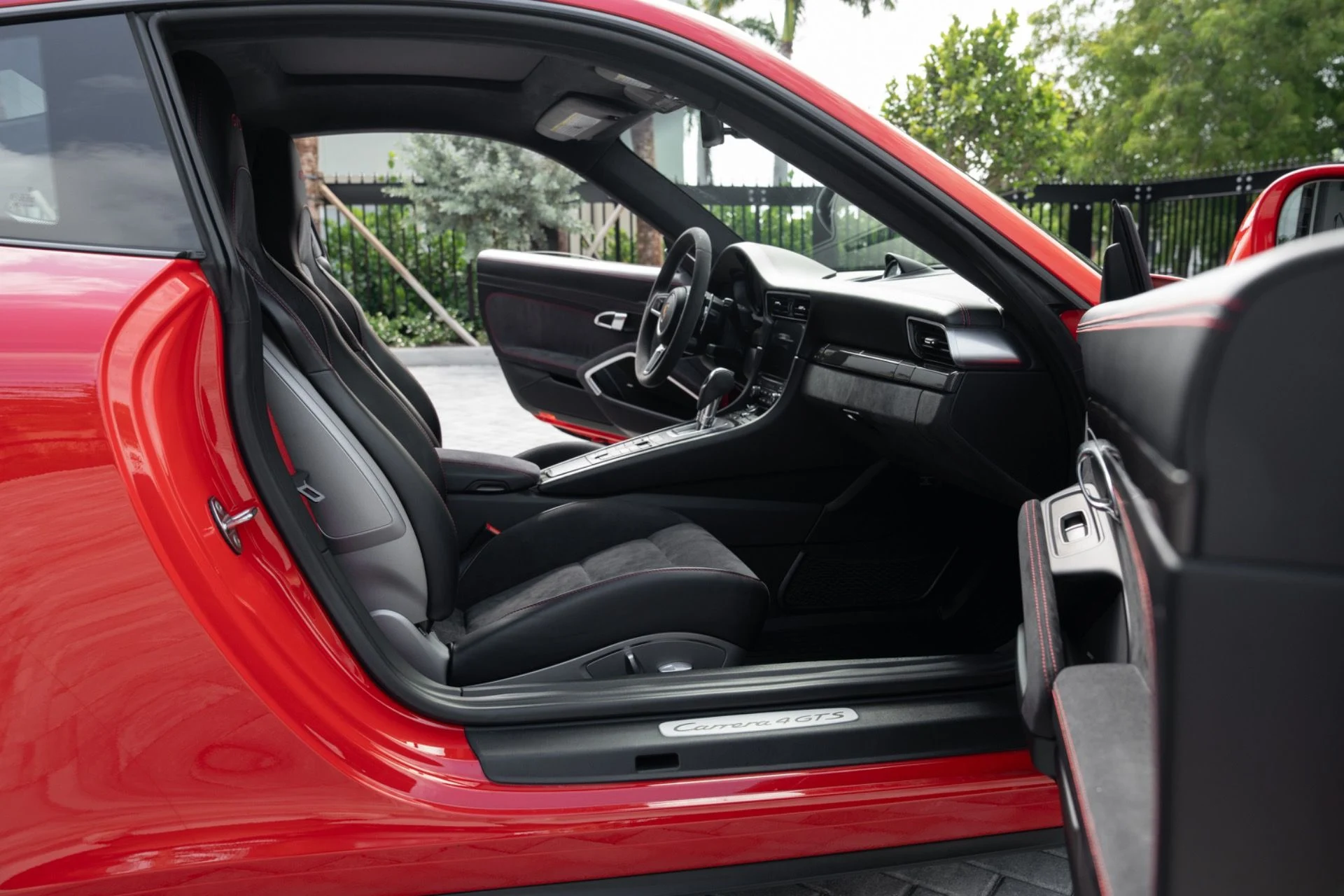 mph056_1454793659_Used_2019_Porsche_911_Carrera_4_GTS_1780346719_7916bf1c62