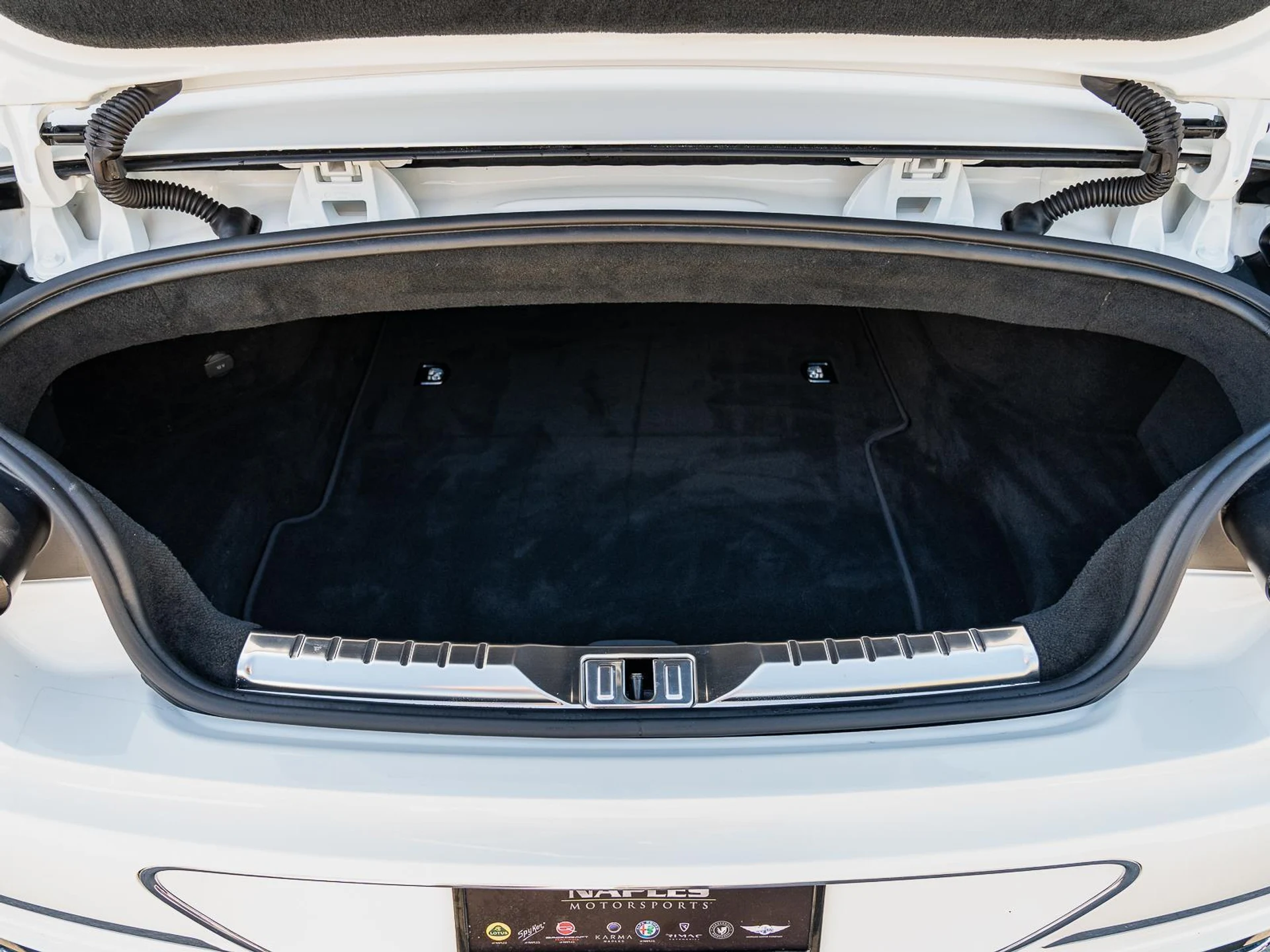 mph056_1465958754_Used_2022_Bentley_Continental_GT_Mulliner_1771927243_587904d904