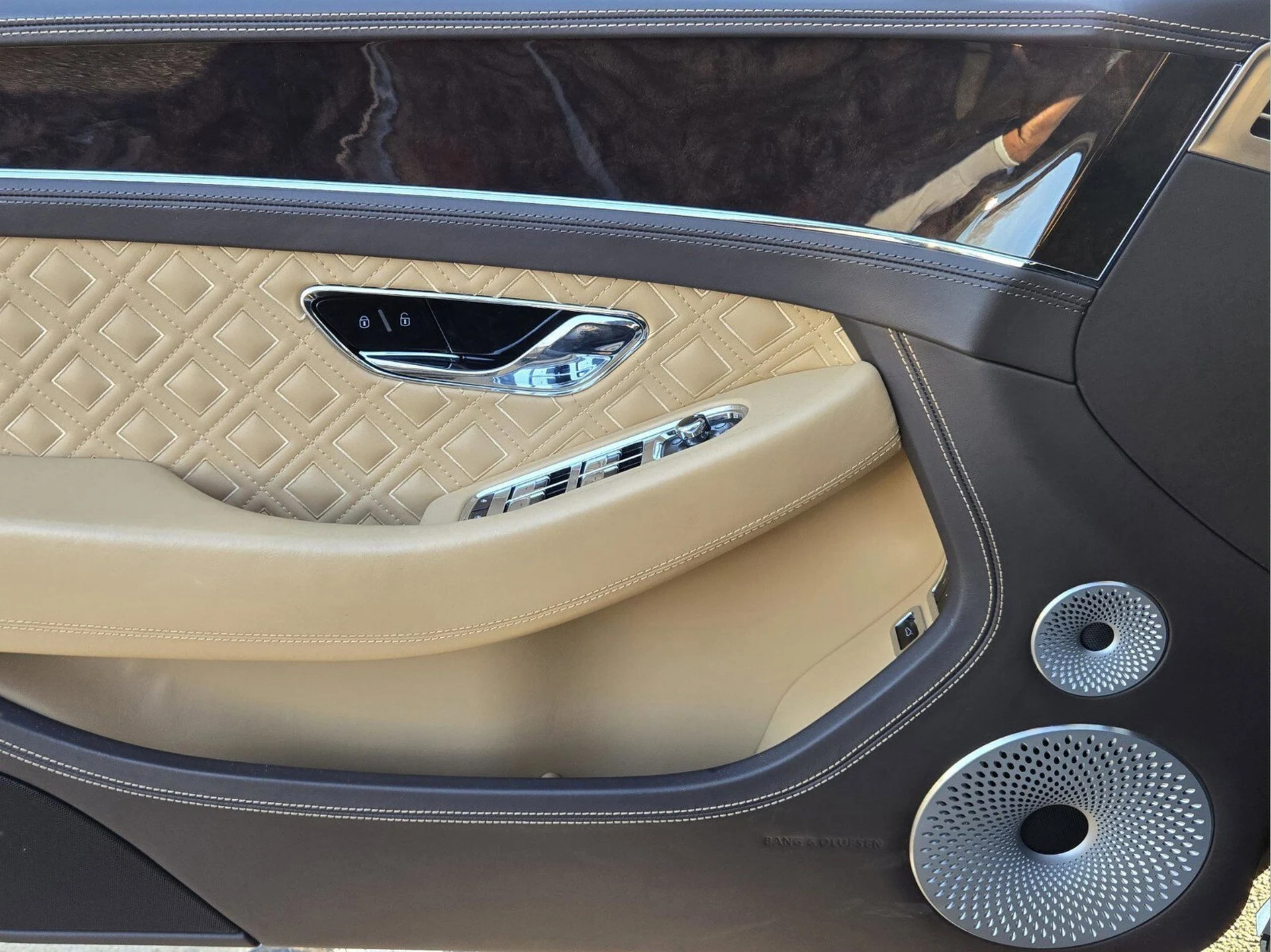 mph056_147521174_fff9e2b291b98b48f933621af7fd3273x_96b974f505