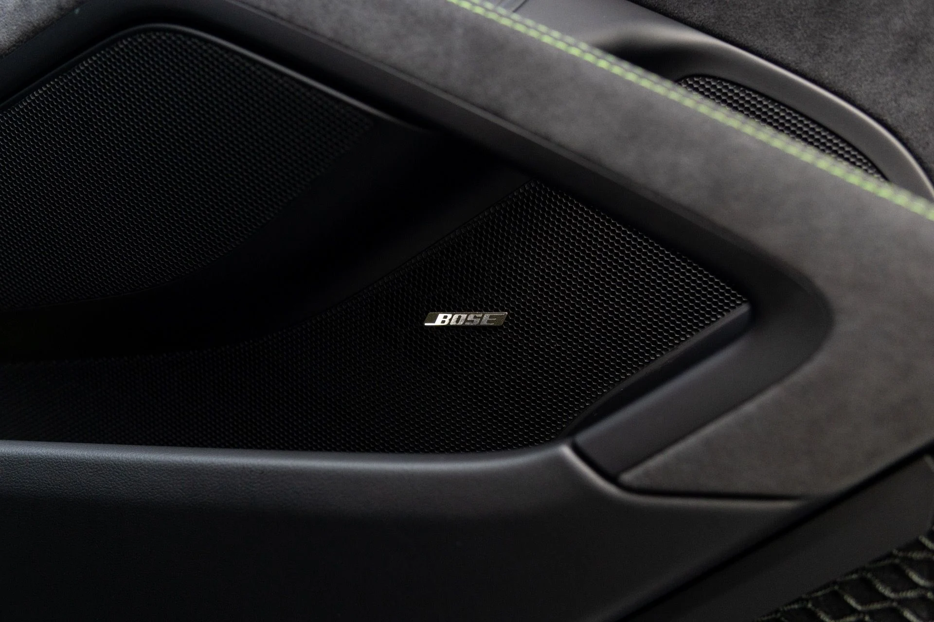 mph056_1540187769_Used_2019_Porsche_911_GT_3_RS_1765832452_47da81a1b6