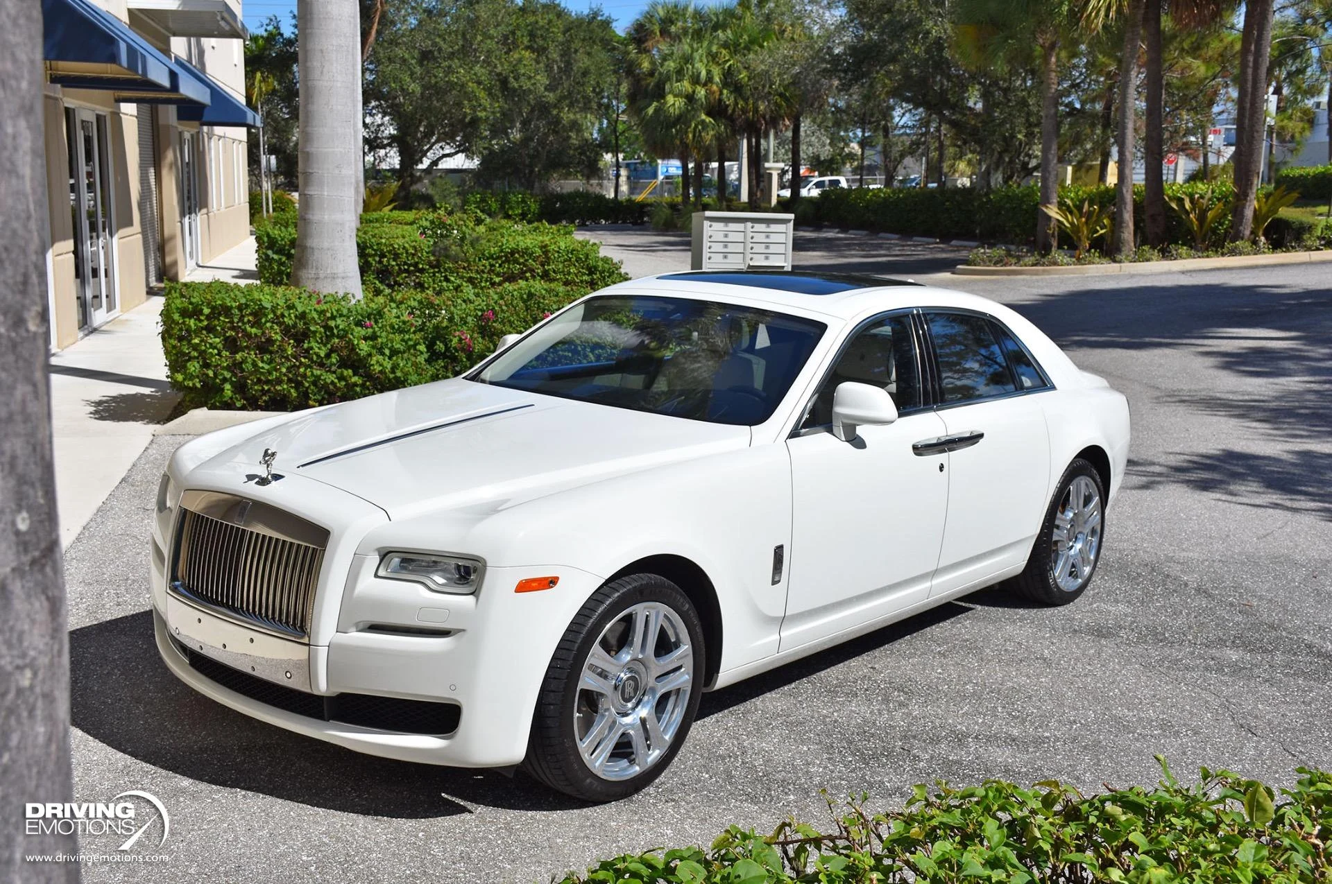 mph056_1579449247_872_p57_l_77c1174990