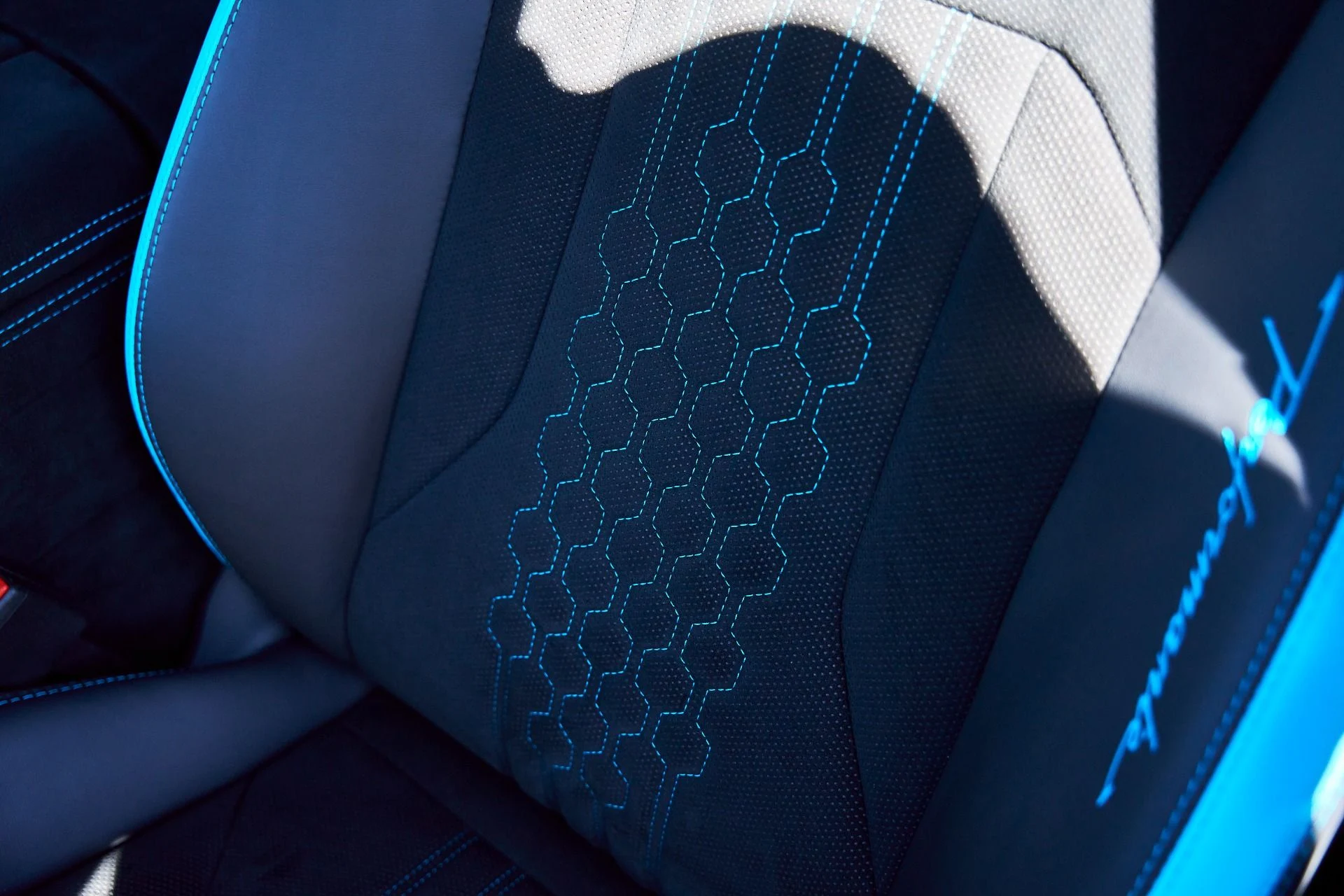 mph056_1605047925_Used_2024_Lamborghini_Urus_Performante_1773367178_cbee3ba21d