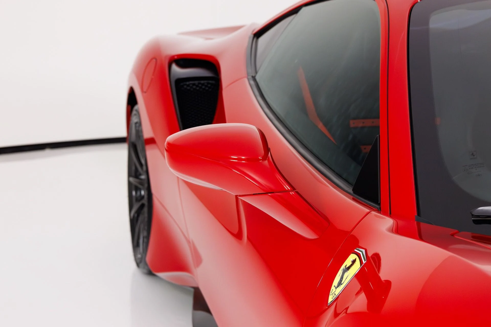 mph056_1639579009_Used_2019_Ferrari_488_Pista_1771977527_0e3f916235