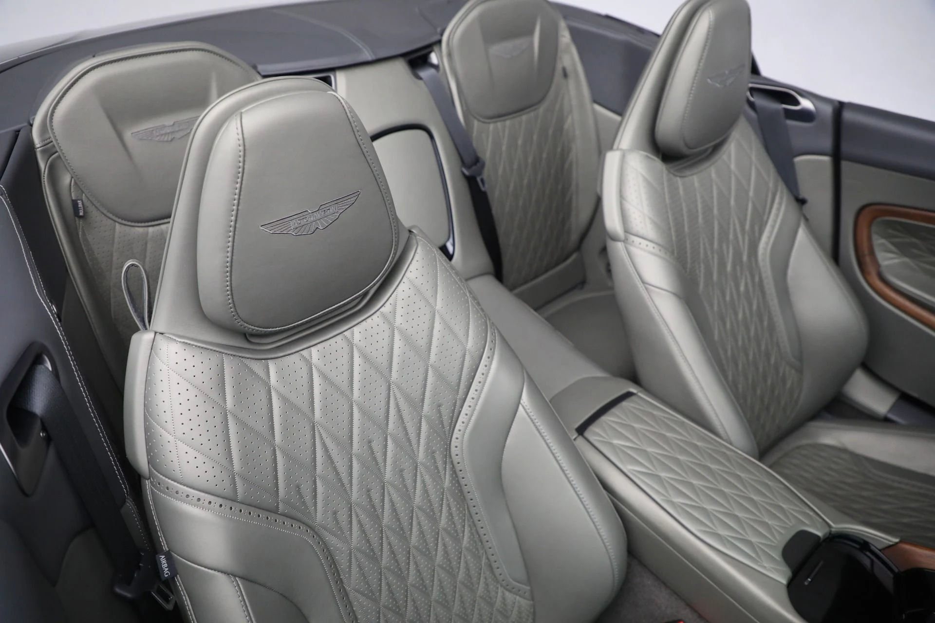 mph056_1656877918_New_2024_Aston_Martin_DB_12_Volante_81c81661ac