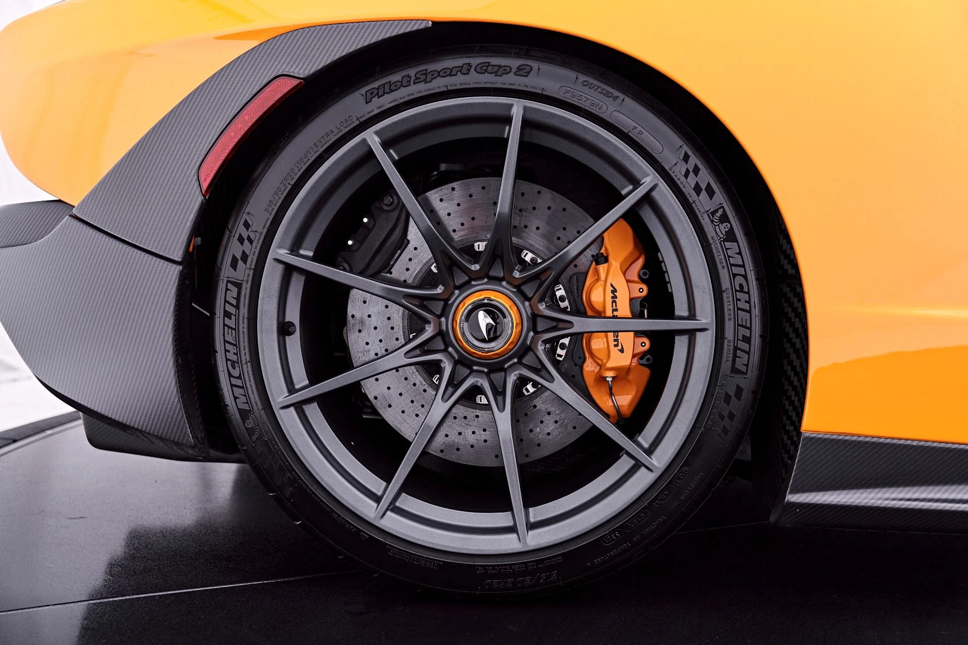 mph056_1660882498_Used_2019_Mc_Laren_Senna_1783960783_a4cb0c8265
