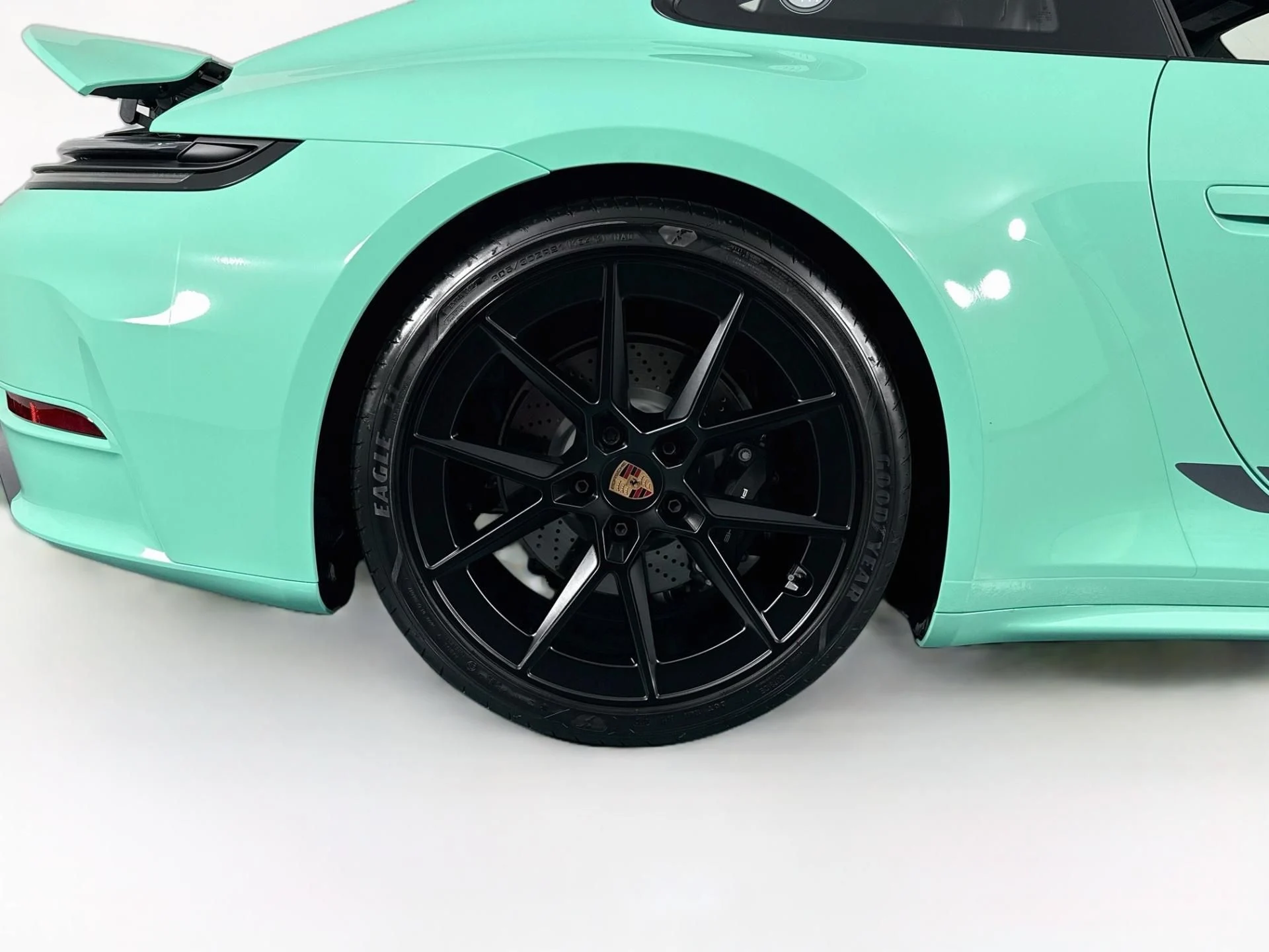 mph056_1670508909_Used_2026_Porsche_911_Carrera_T_1787948843_3ca084eb2d