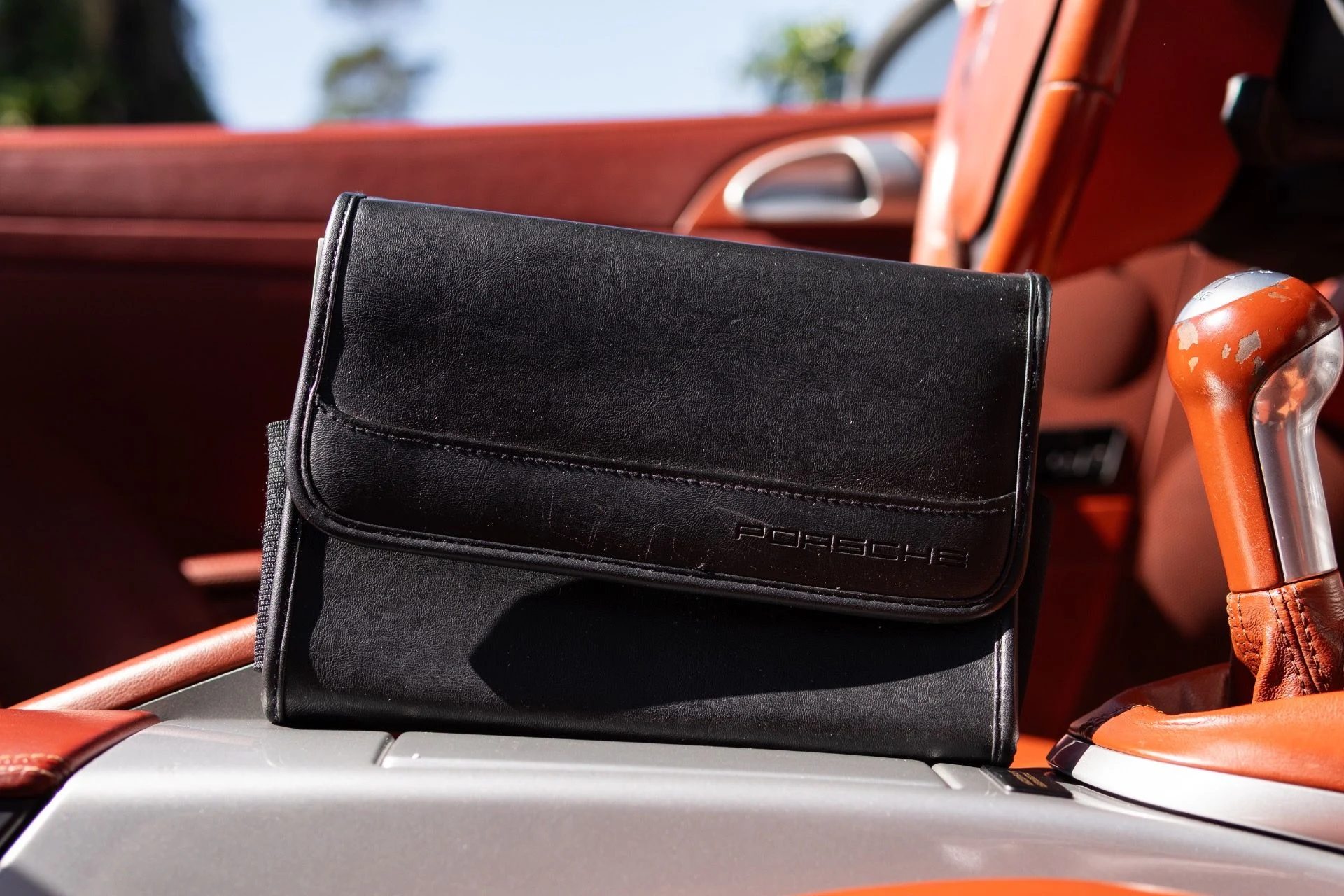 mph056_1672805312_Used_2006_Porsche_911_Carrera_S_1770441608_ec7c142763