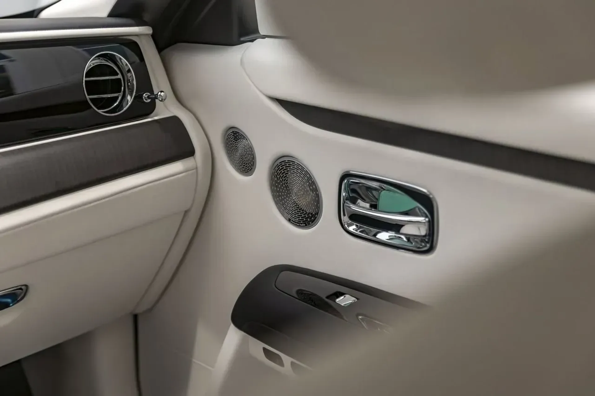 mph056_1685478126_b4f746a0742f4622a53ffa1be597e4e1_94b17fd938