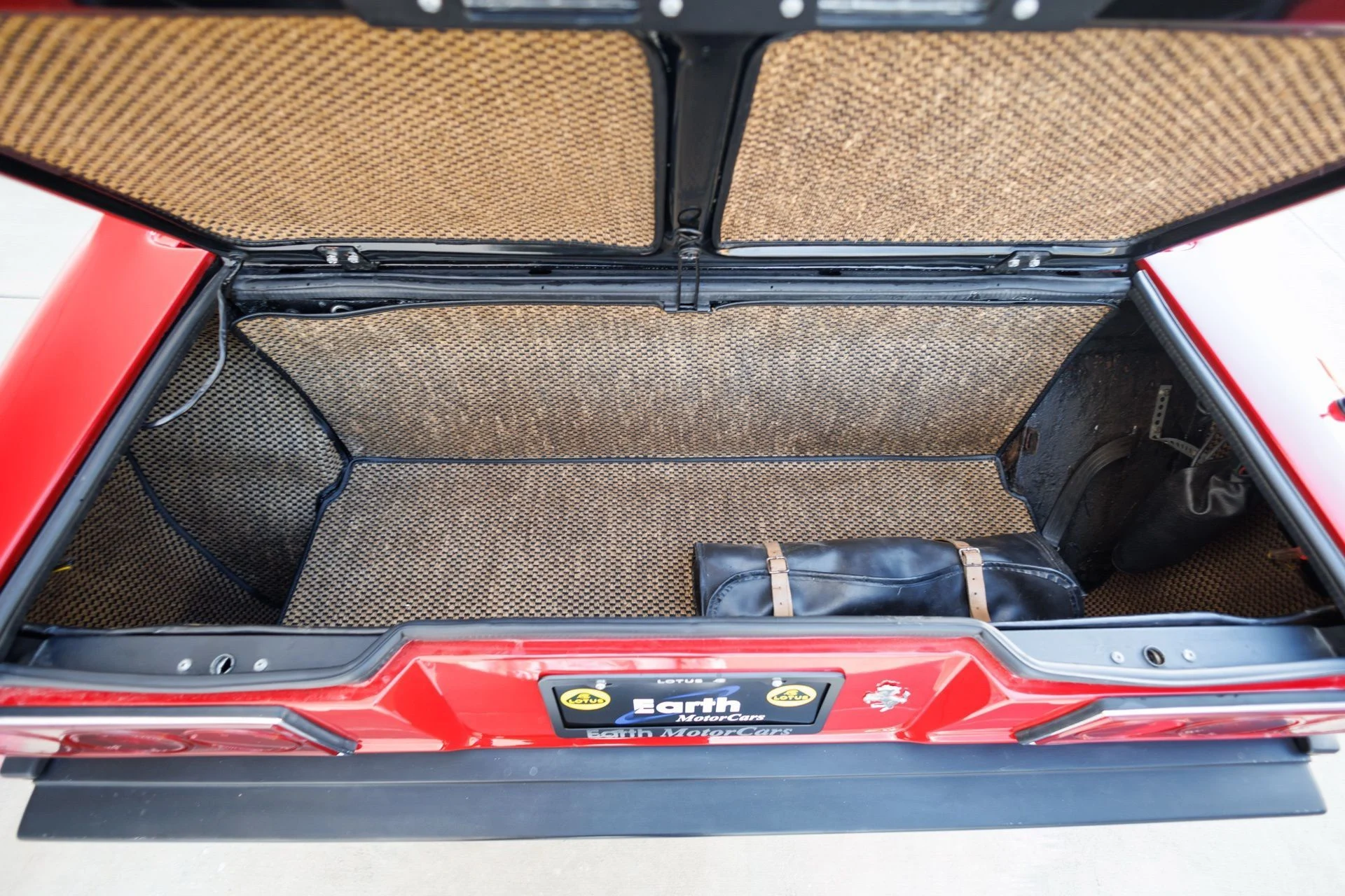 mph056_169868523_b30a16523955eefd07db01a2605c70aax_1d8a67d969