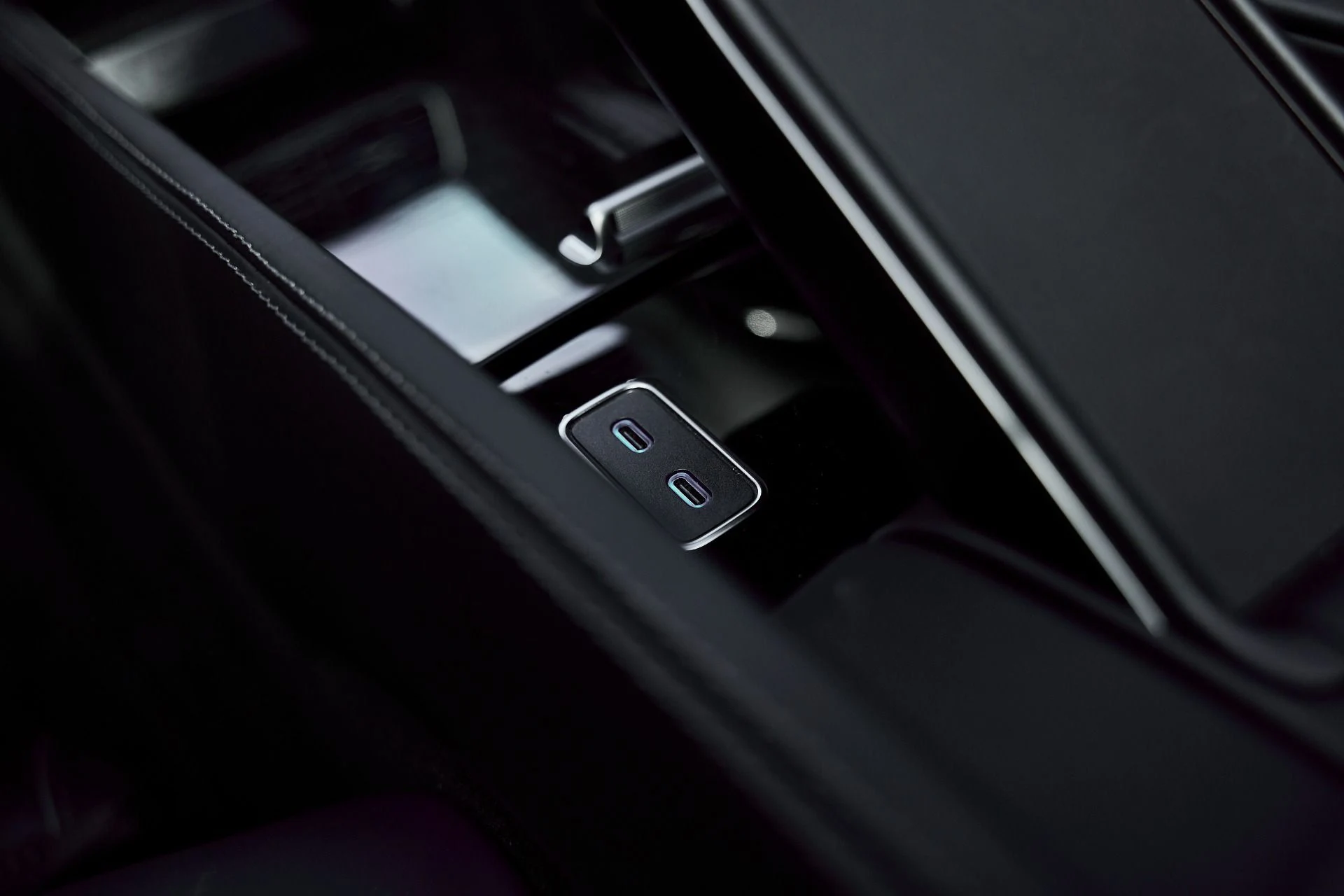 mph056_1731611192_Used_2024_Mercedes_Benz_GLS_Maybach_GLS_600_1773530631_69de91abf1