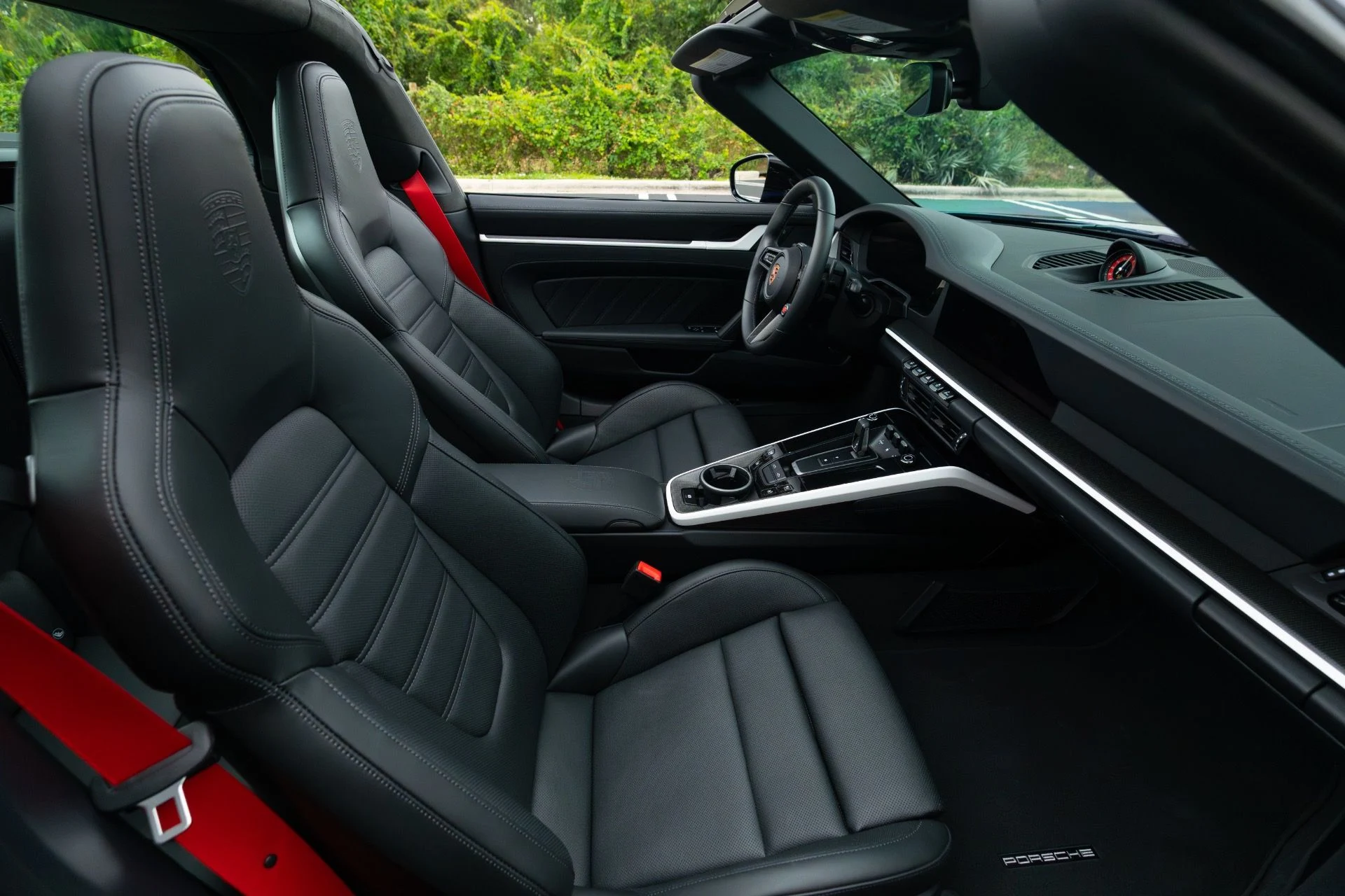 mph056_175575726_Used_2025_Porsche_911_Targa_4_GTS_1769107430_89764ce1a1