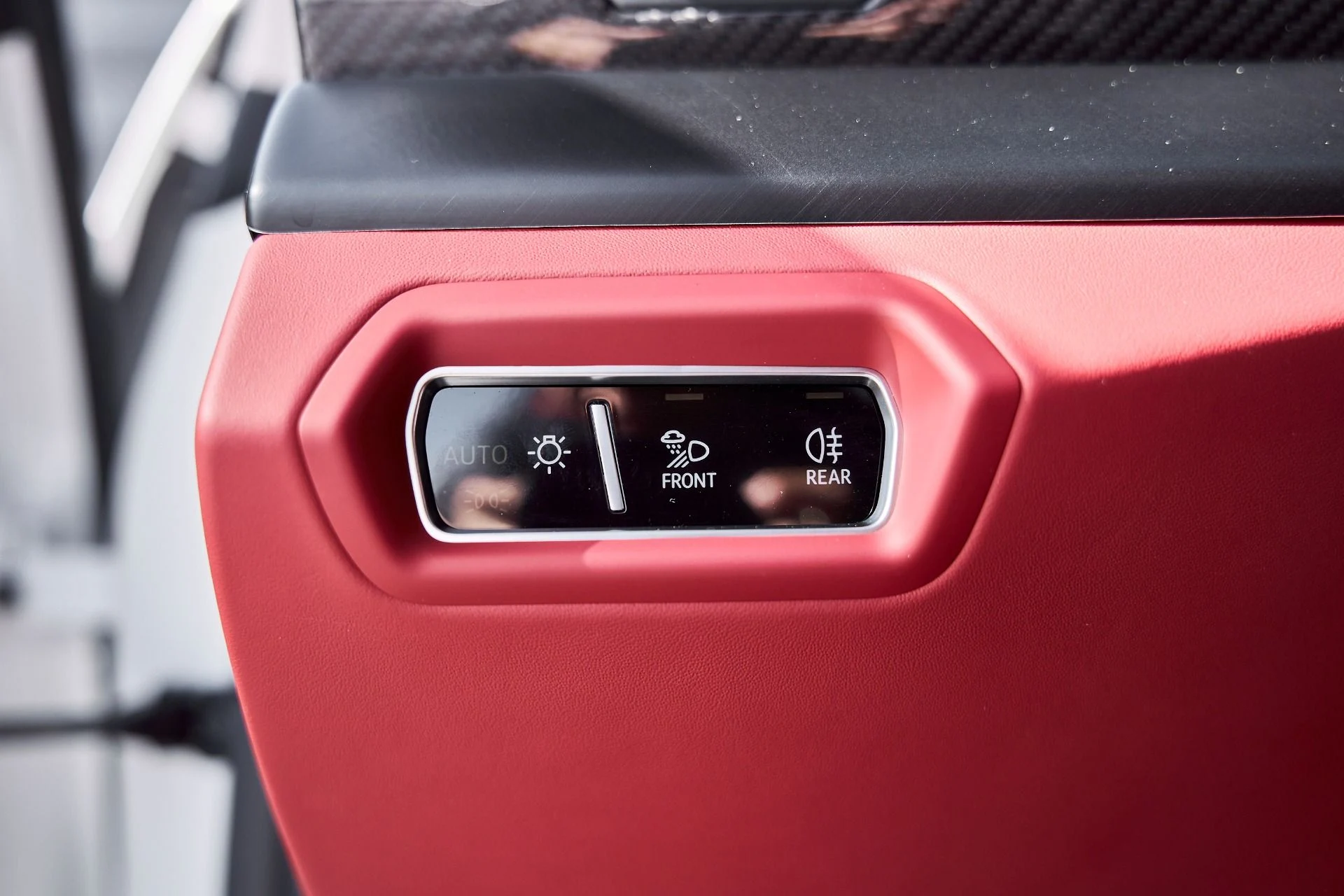 mph056_1765956577_Used_2024_Lamborghini_Urus_S_1769733312_6130791e47