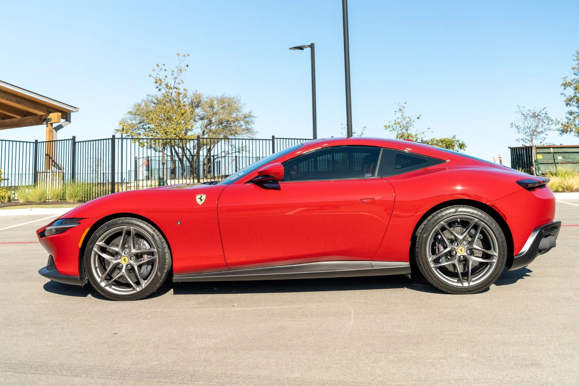 mph056_1780360963_Used_2022_Ferrari_Roma_1780679445_991bbe8e55