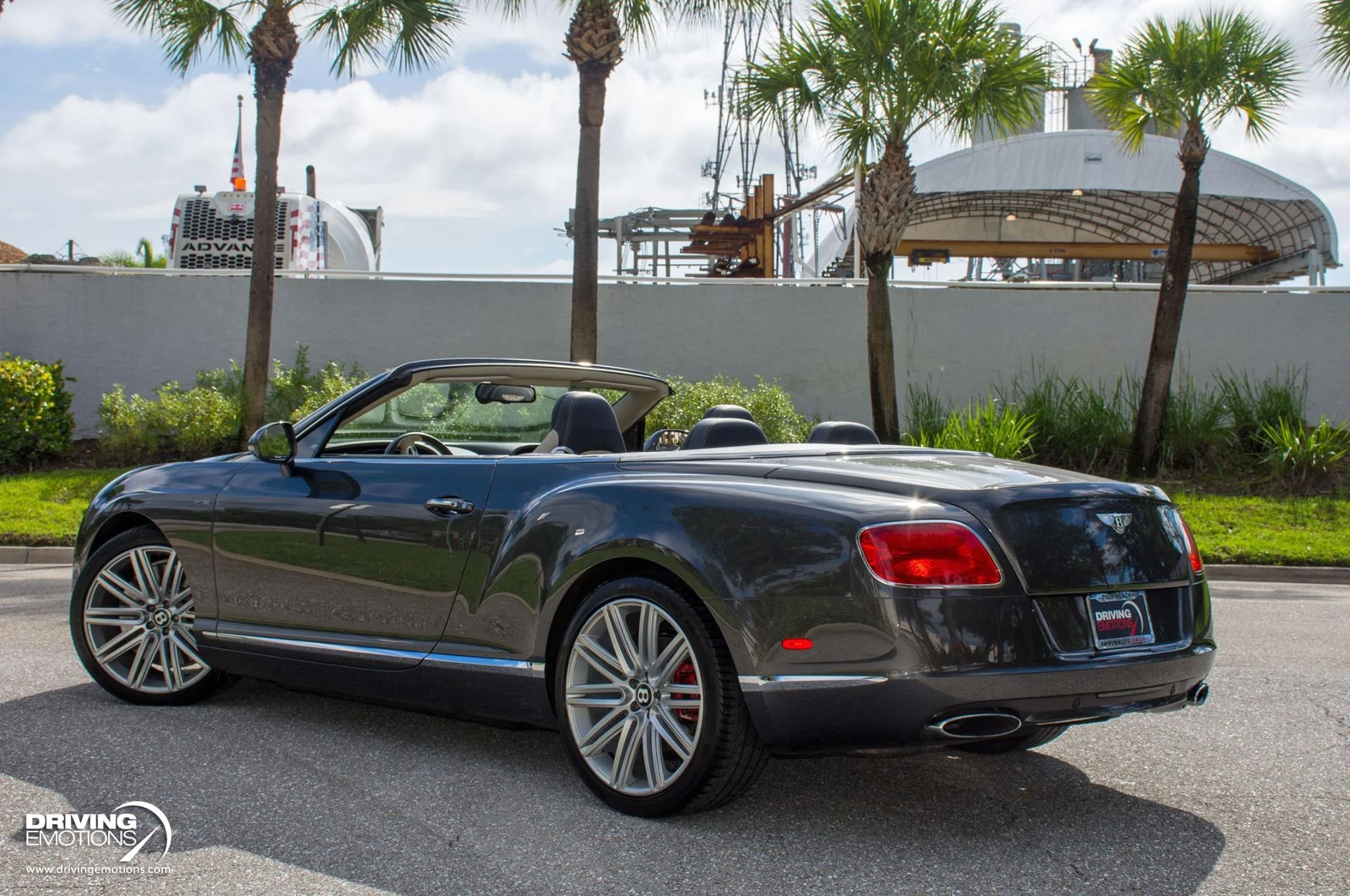 mph056_1793361915_871_p57_l_98f138dd88