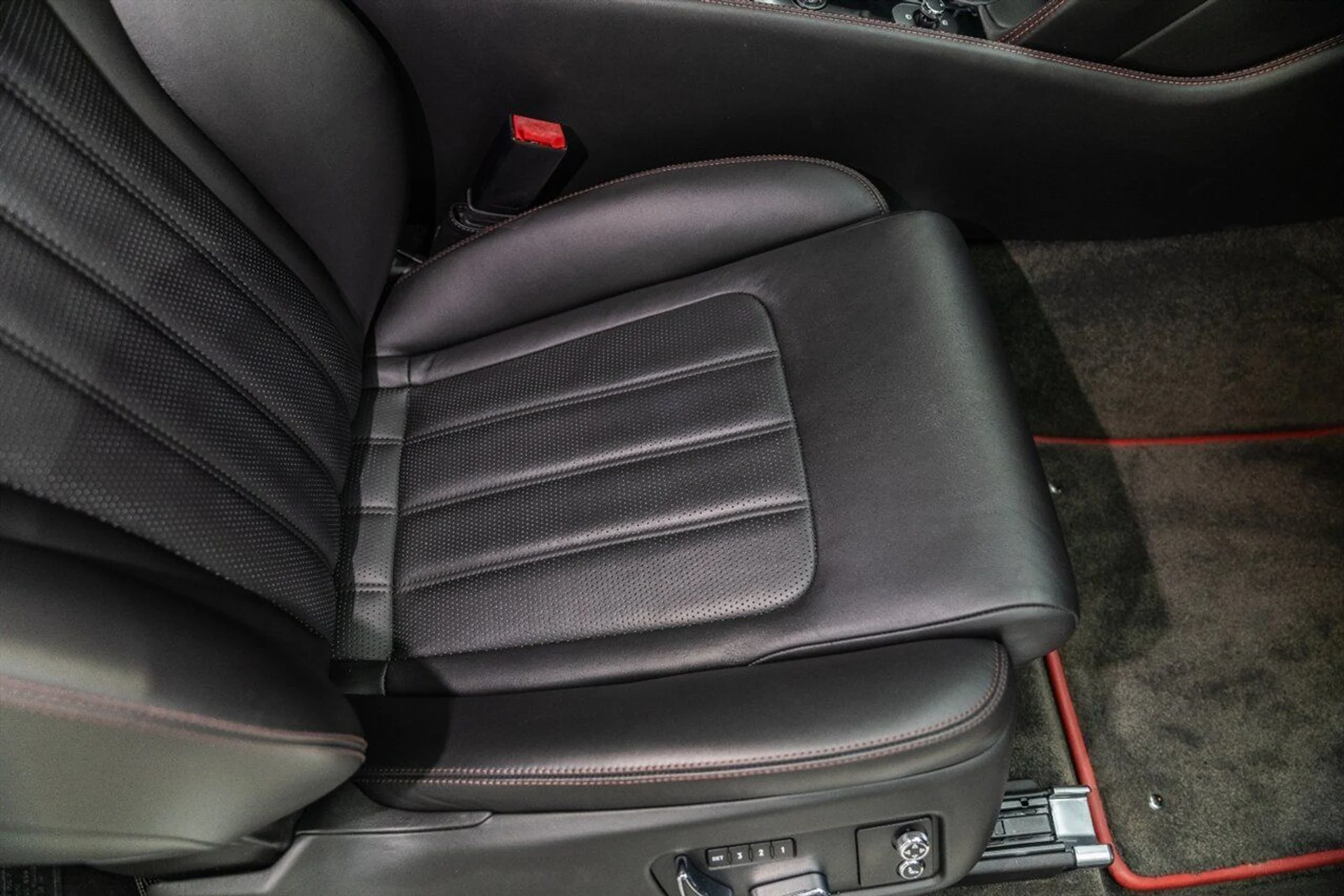 mph056_1809380412_eca908ca7a_1280_6c6e227798