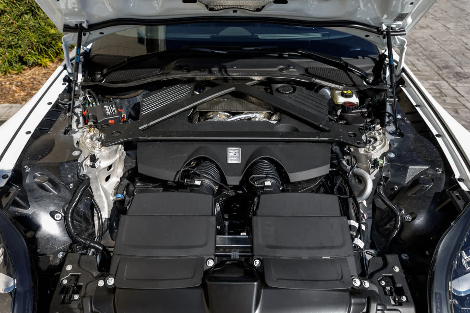 mph056_1835190049_57_1f2ded4206