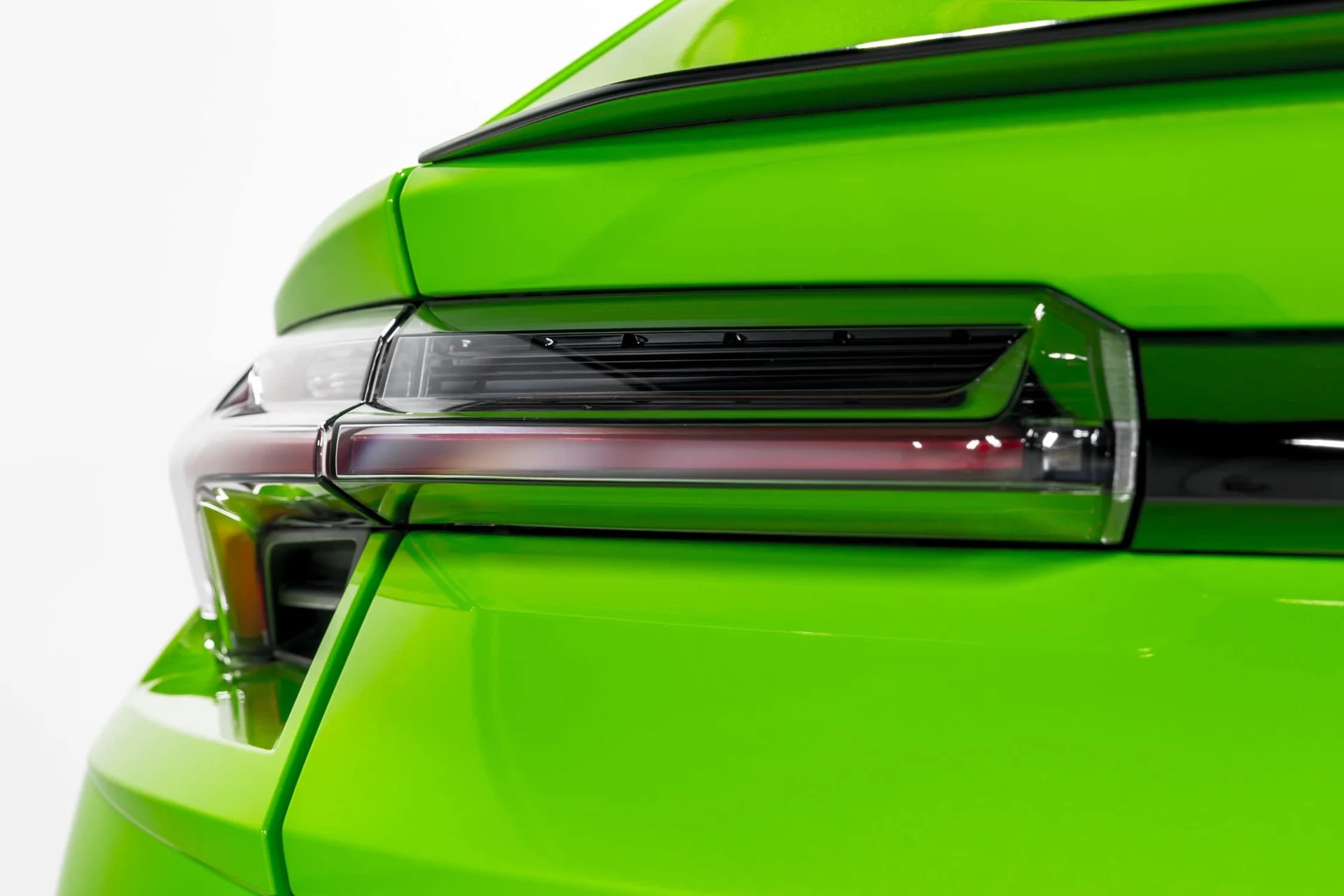 mph056_1857136856_8aeef8561cda124b32b374f6eb1dcefcx_120411d435