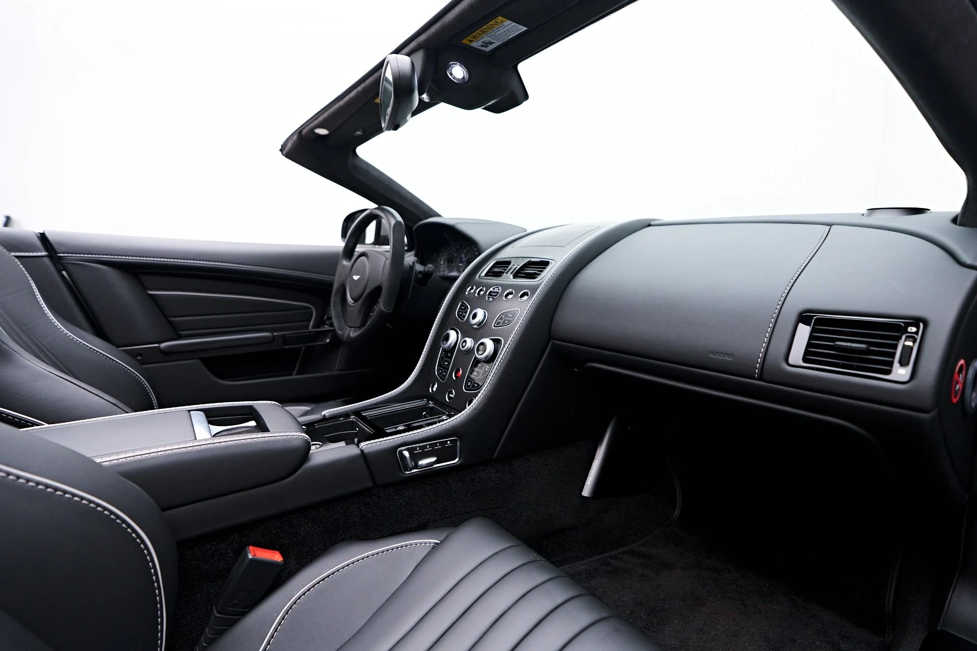 mph056_1874185499_Used_2016_Aston_Martin_DB_9_GT_1758395092_0b7b5d7c94