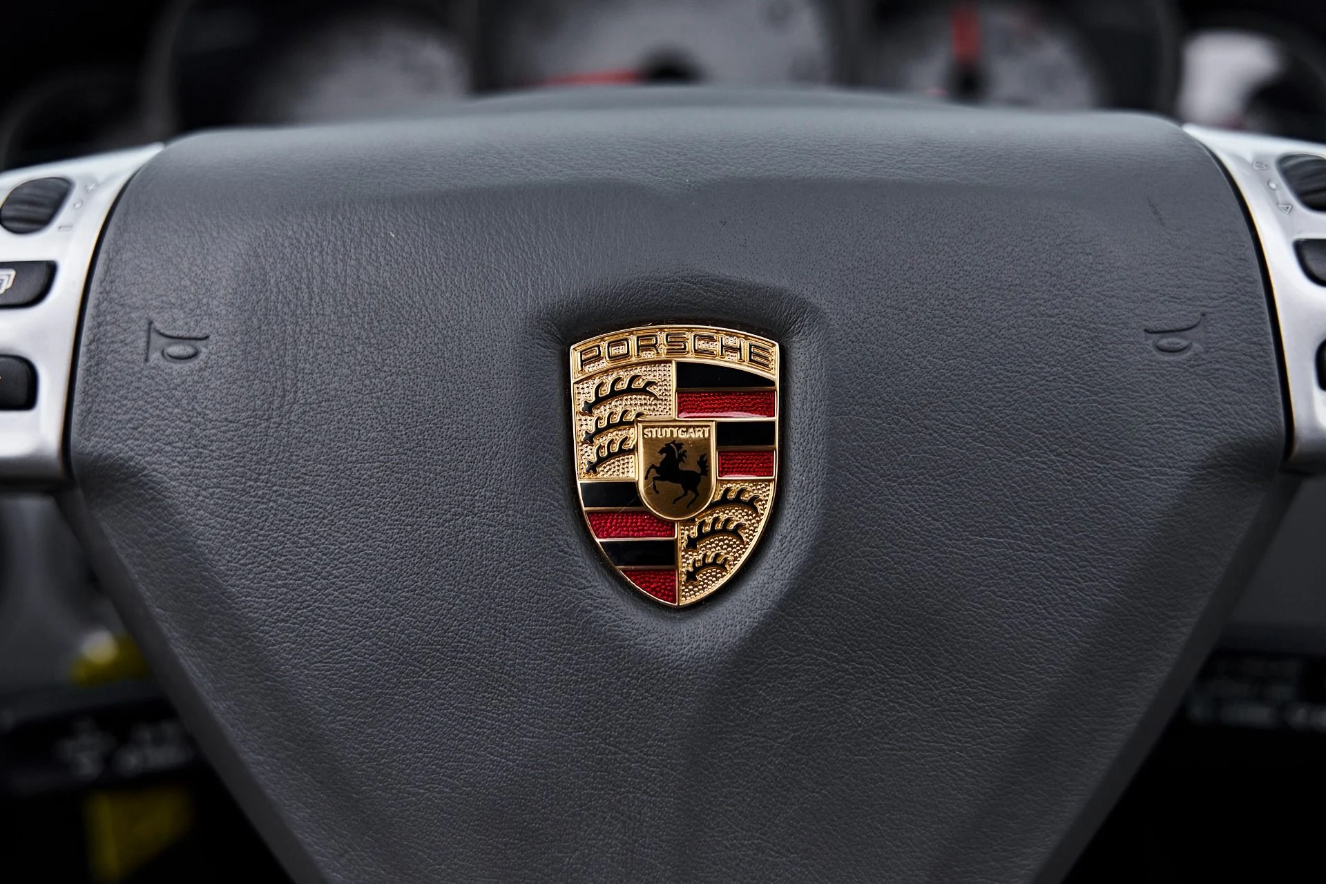 mph056_1878550366_Used_2005_Porsche_911_Carrera_S_1791837362_89b9814a3e