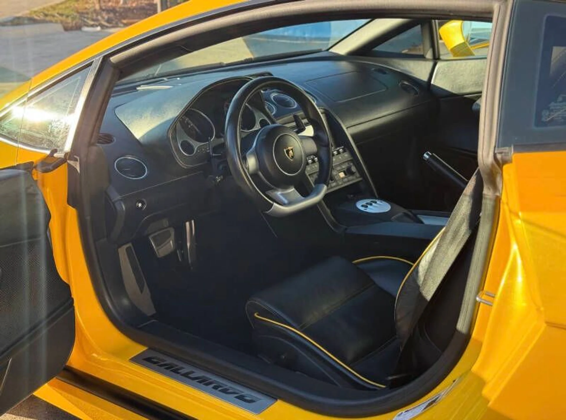 mph056_1897295561_2008_lamborghini_gallardo_base_awd_2dr_coupe_3cd888c846