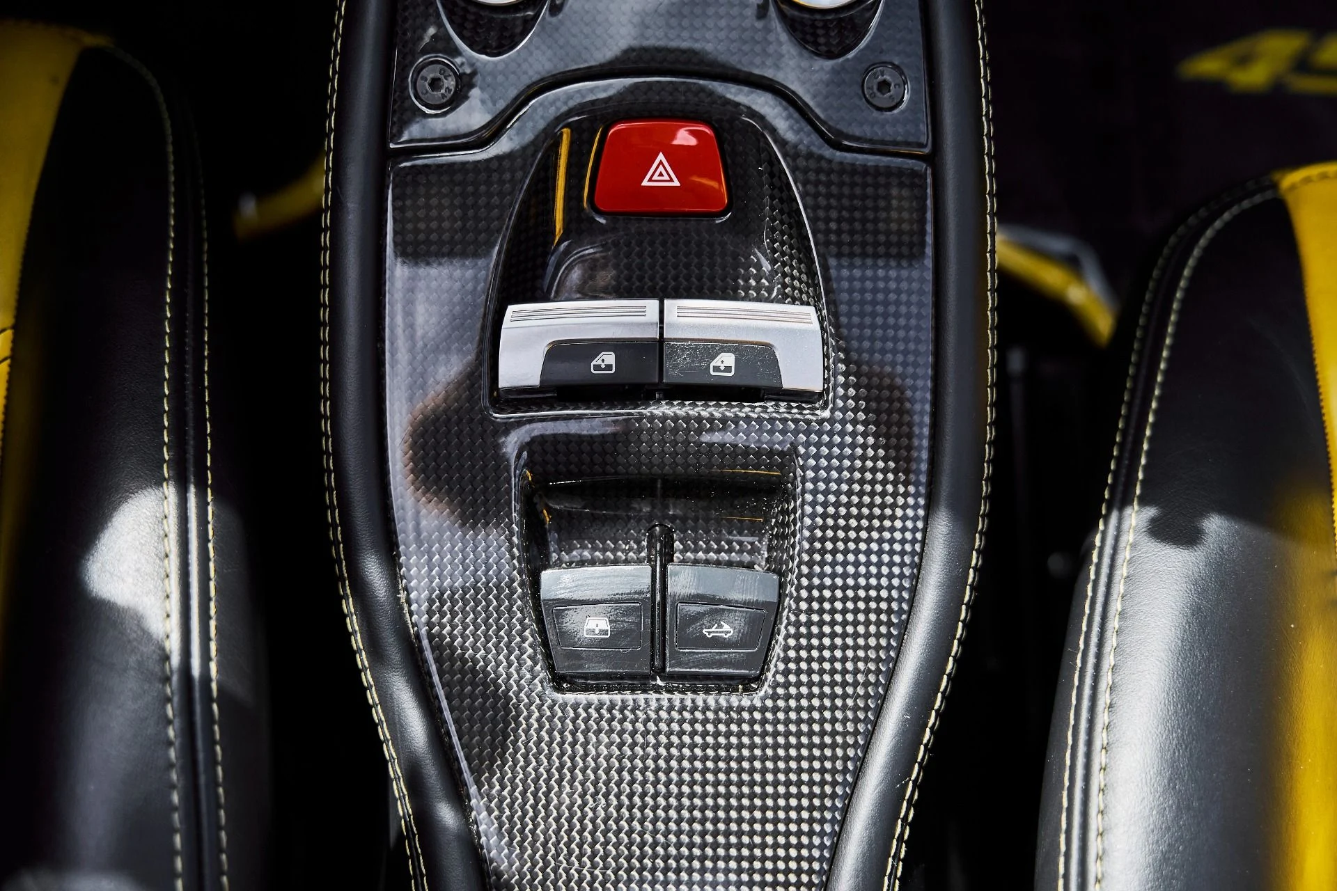 mph056_1922919903_Used_2013_Ferrari_458_Spider_Base_1778089122_658be804f4