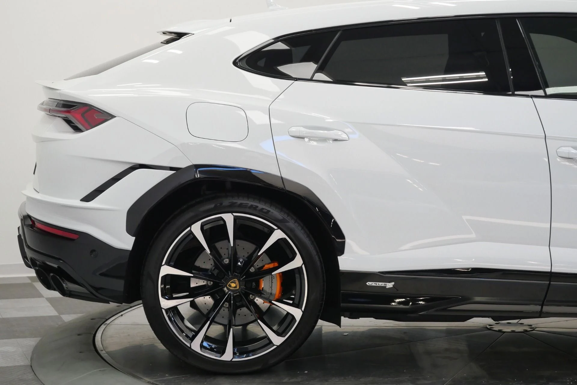 mph056_1970182673_Used_2023_Lamborghini_Urus_S_Very_Low_Miles_657_Horsepower_Bang_and_Olufsen_Audio_1781208380_248c1a1b3a