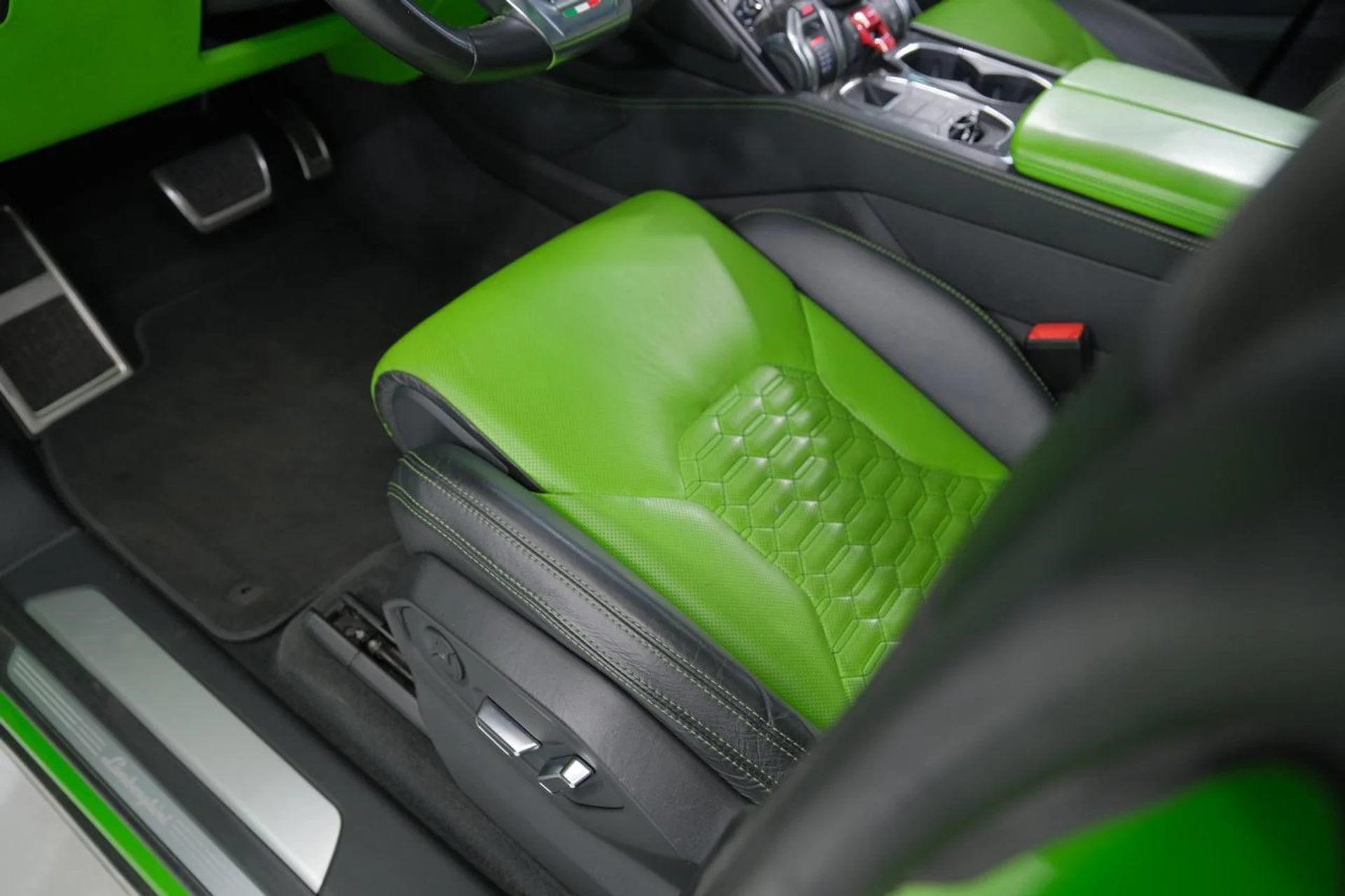 mph056_198357308_1f8da9ae264e9319cb5612ef503bb990_a2836045d0