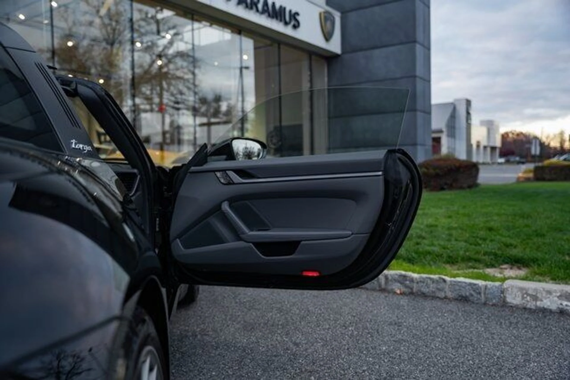 mph056_1993096632_32e28a07dbb25fea649401d3236551cf_526d63be8f