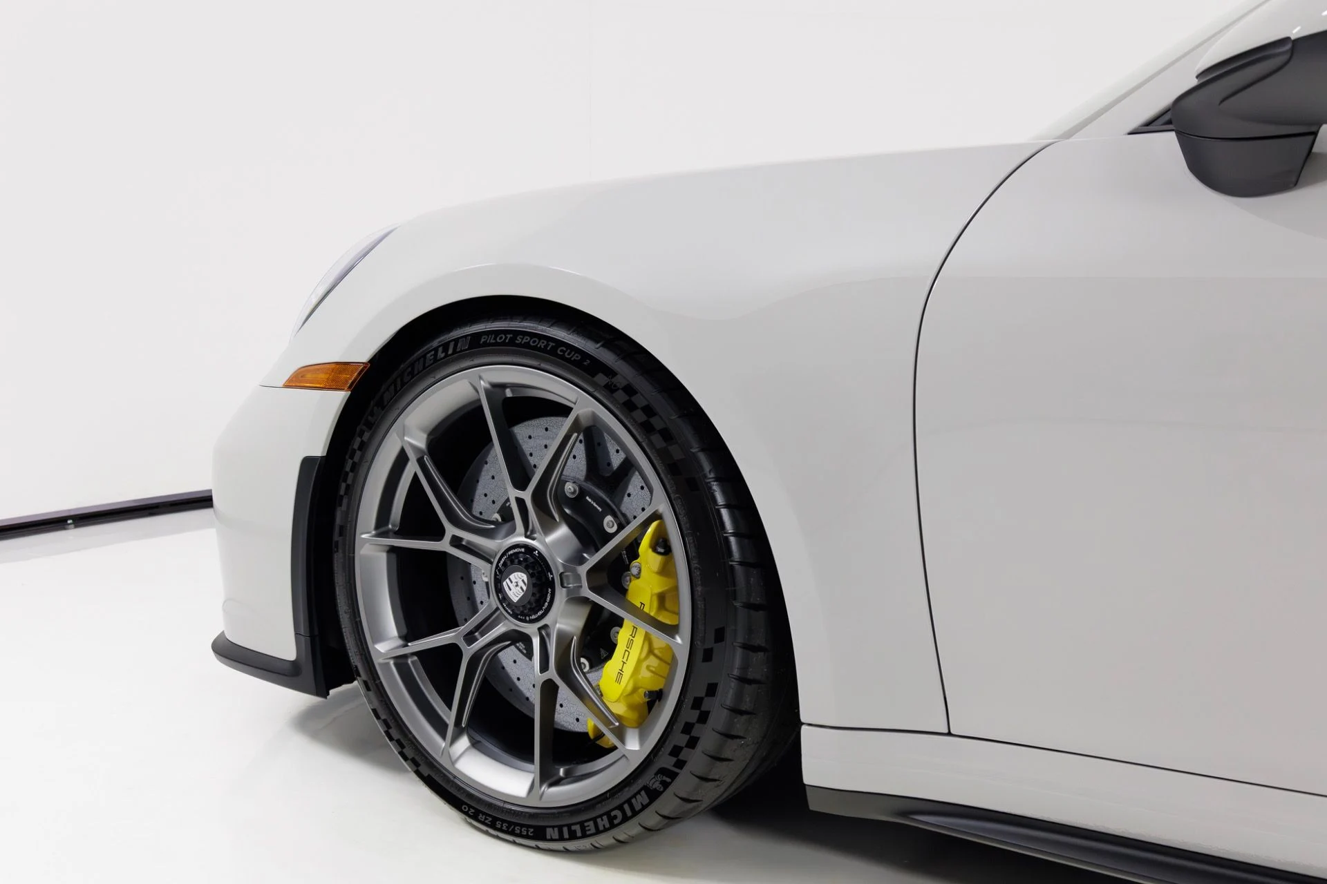 mph056_2020383798_Used_2024_Porsche_911_GT_3_Touring_1767999905_d74608d4b1