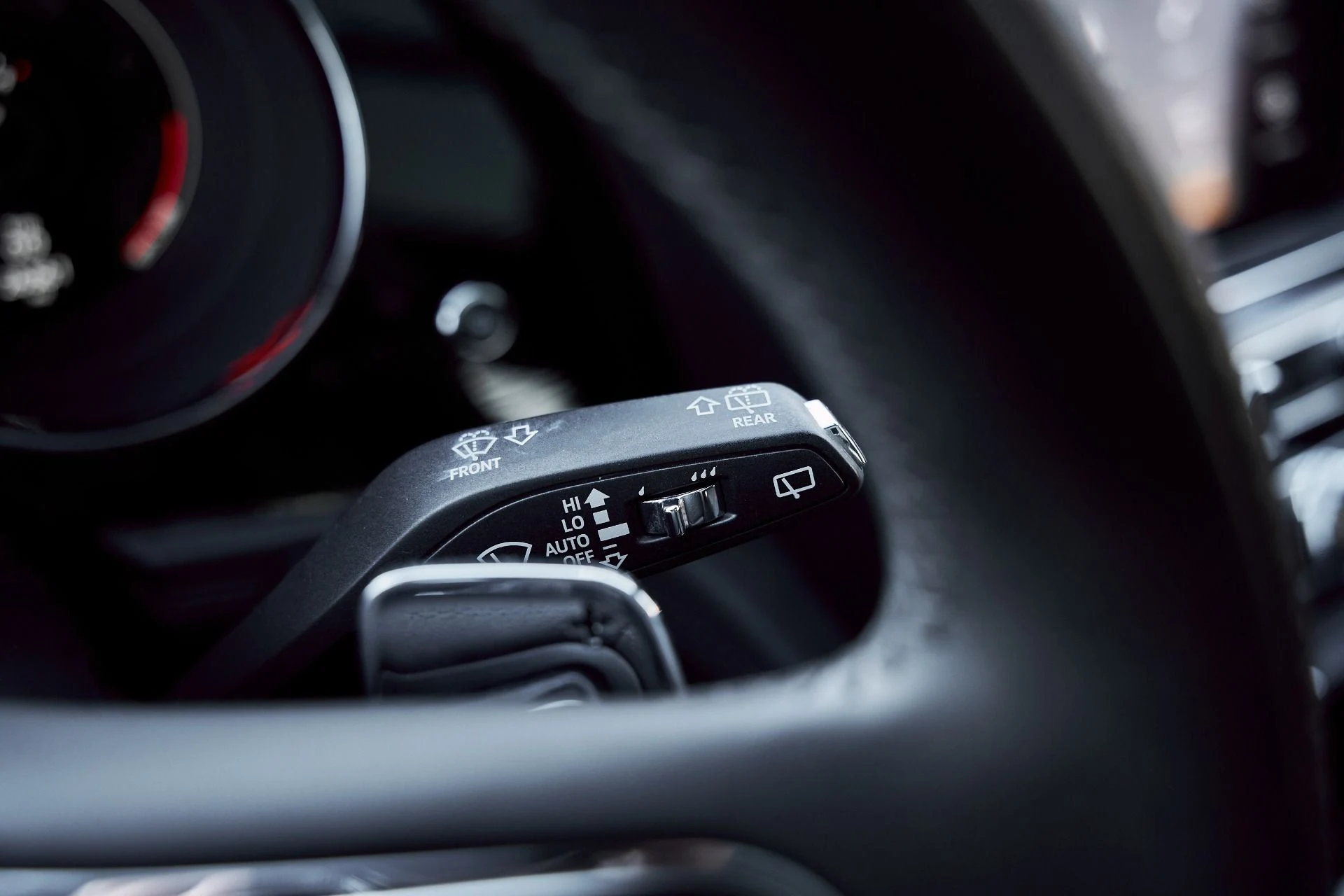 mph056_2039380465_Used_2022_Bentley_Bentayga_V8_1768246180_e13522e100