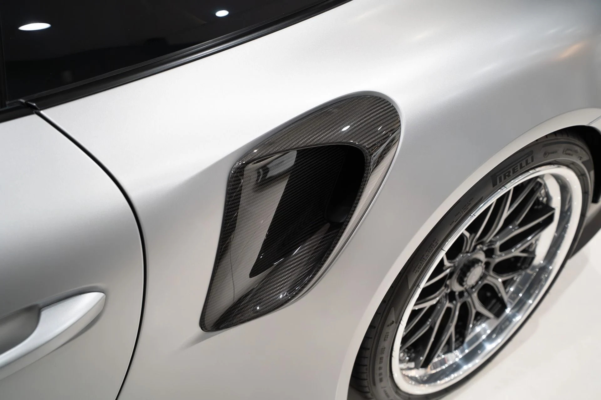 mph056_205459486_11863_p57_l_a7c5305114