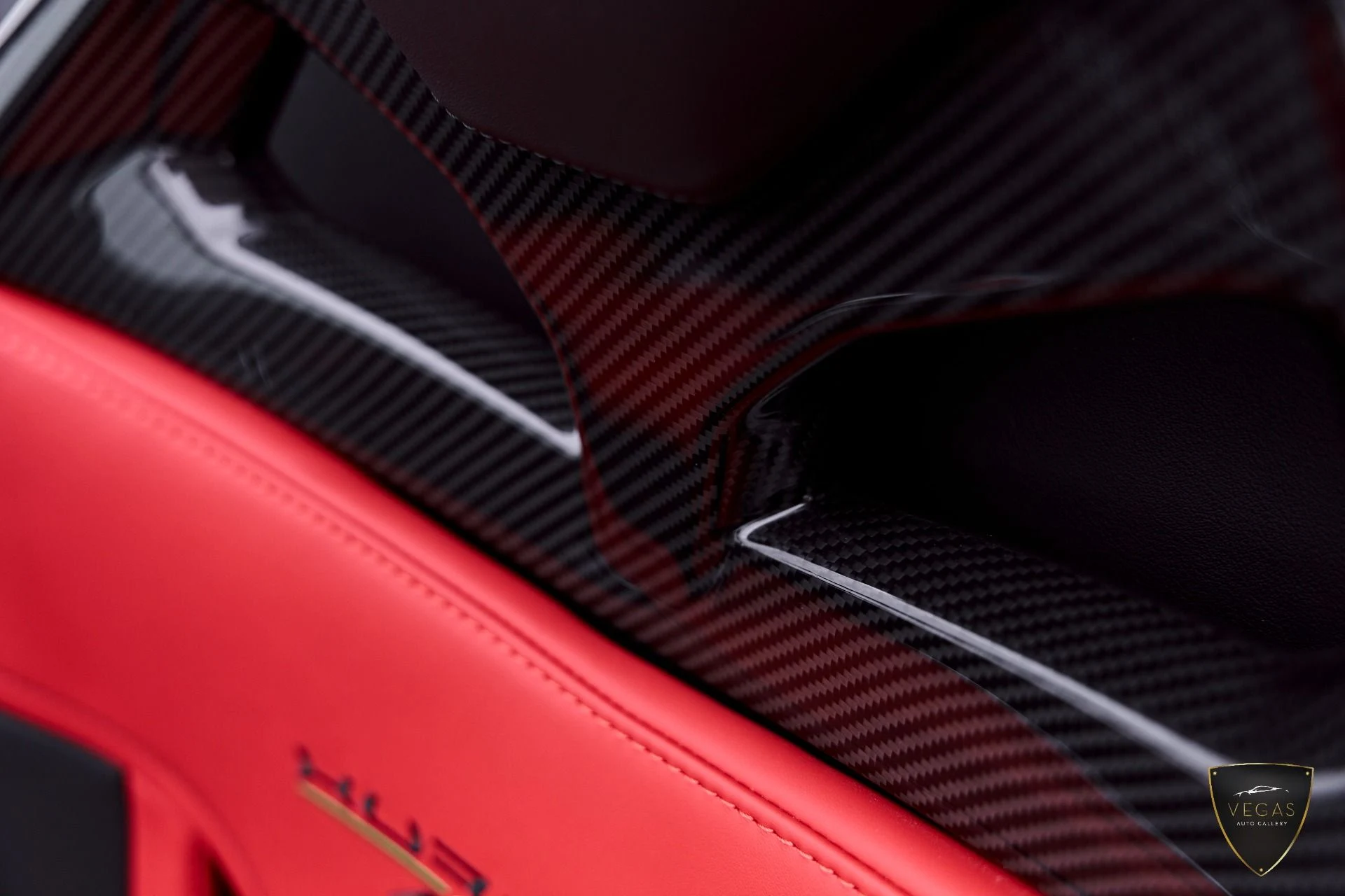 mph056_2085740492_Used_2024_Lamborghini_Huracan_EVO_Base_1783505167_46ef262a7f