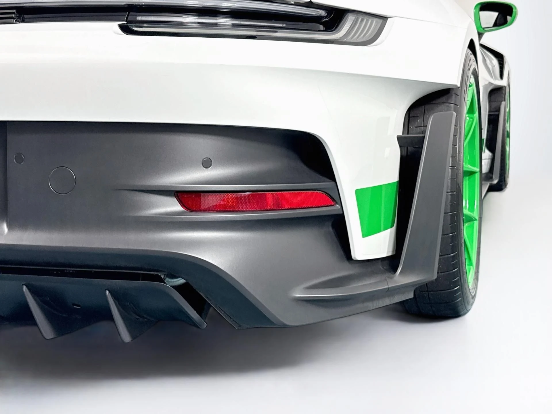 mph056_2089563096_Used_2024_Porsche_911_GT_3_RS_1786469537_fb28416dfe