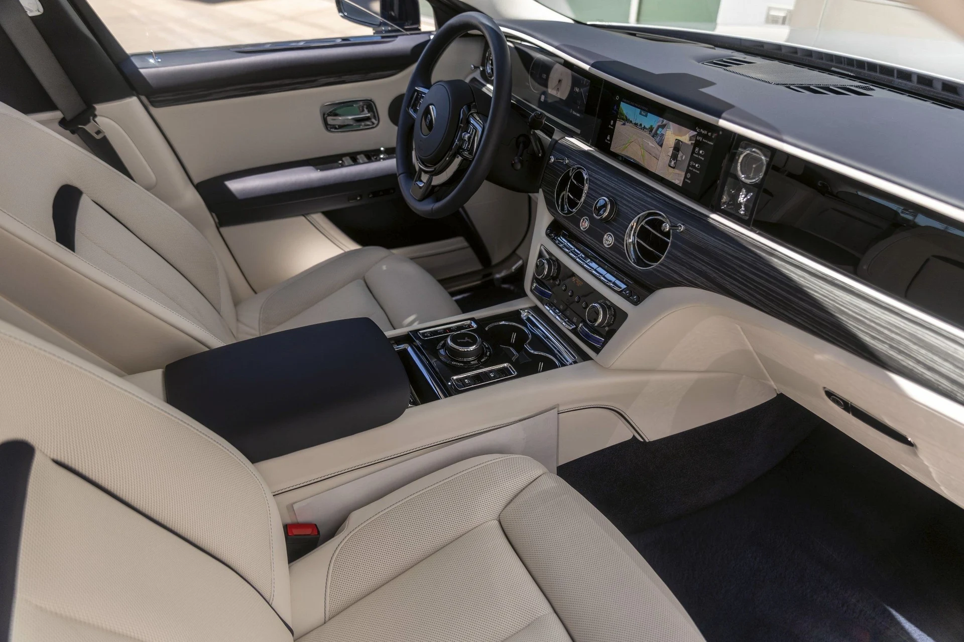 mph056_211421097_Hi_Tech_Luxury_Imports_LLC_SCA_13_GZ_03_SU_230190_image_56_e4a853b5b0
