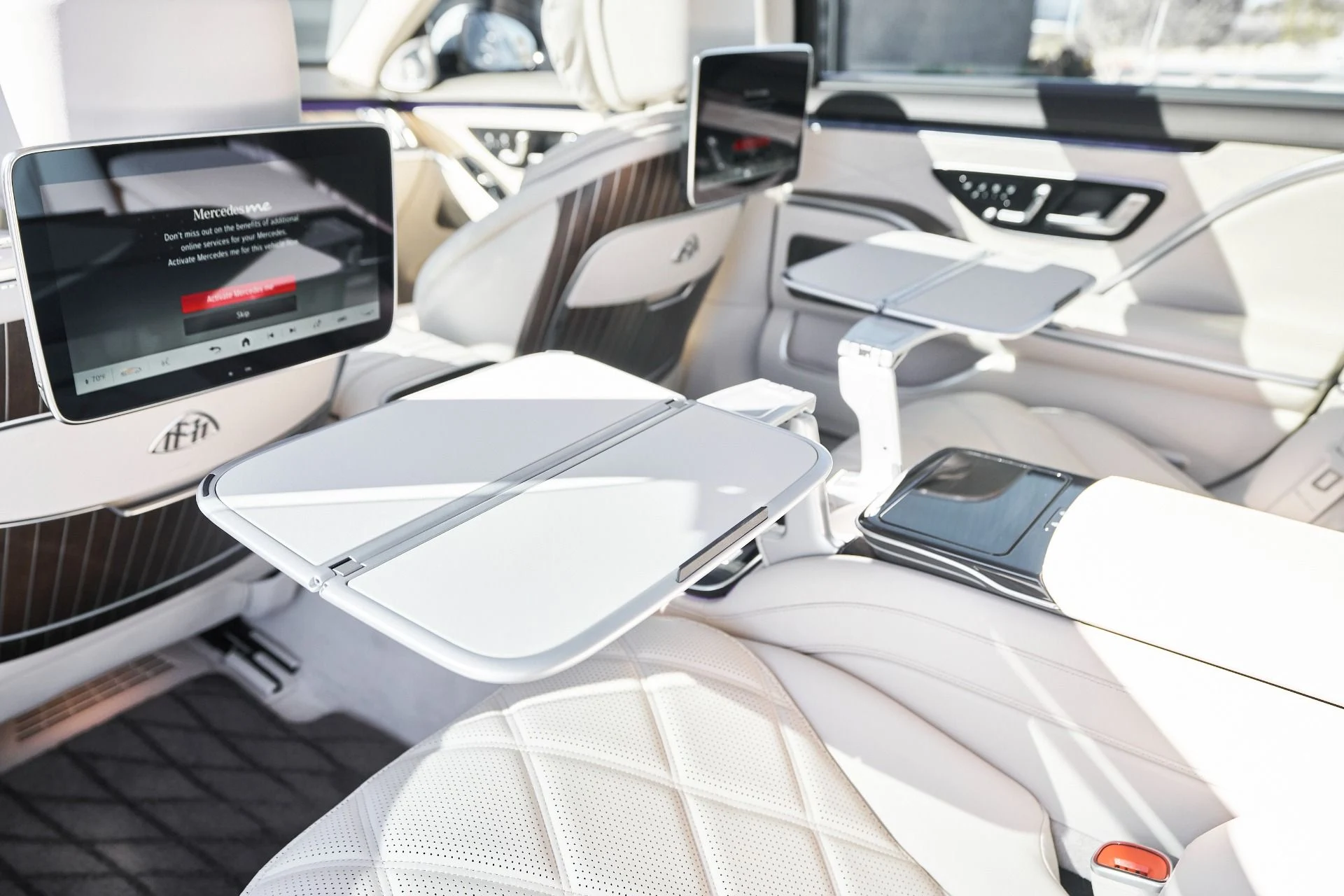 mph056_2129846720_Used_2025_Mercedes_Benz_S_Class_Maybach_S_680_1761611131_f030c2e18b